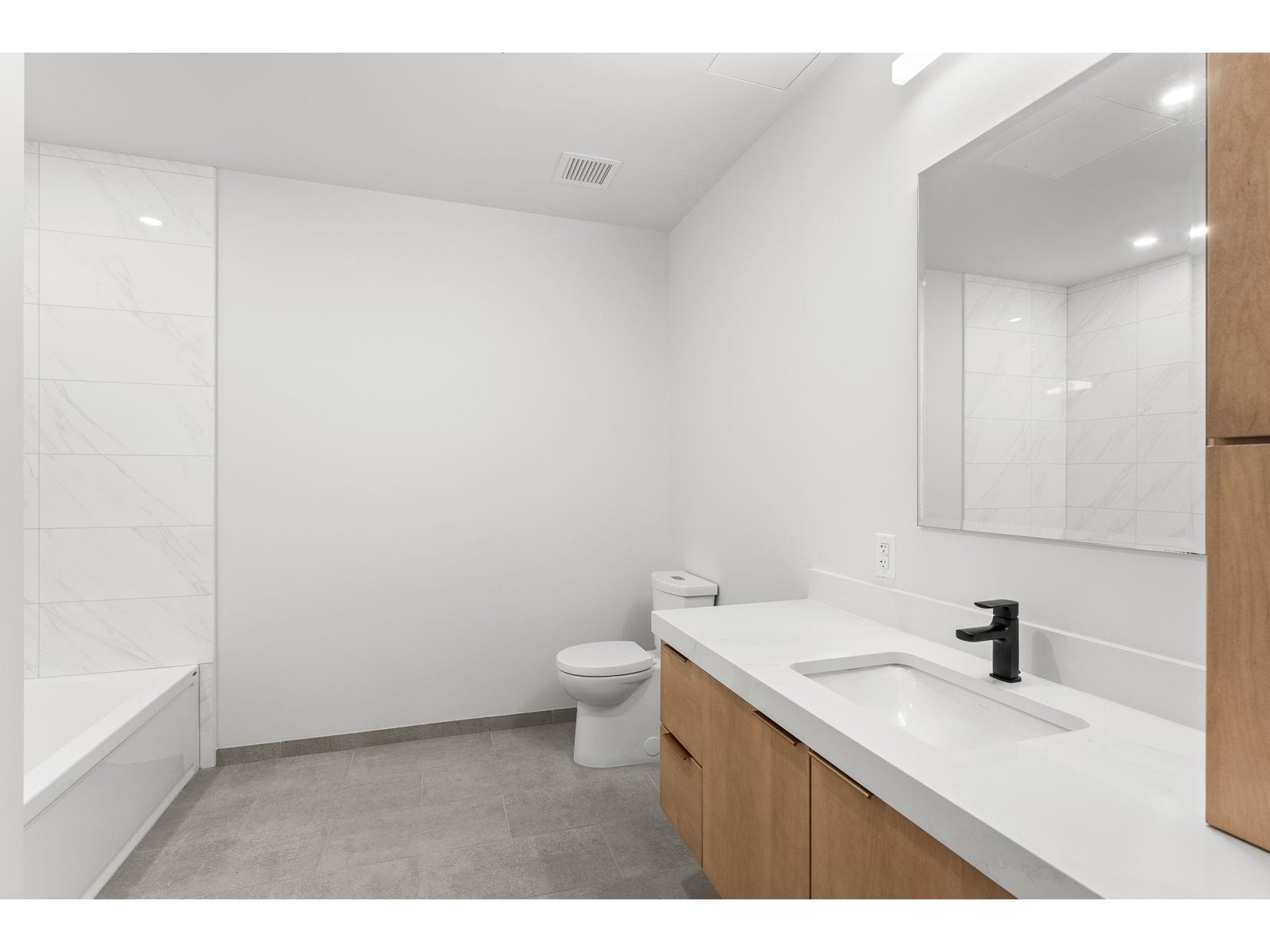 125 Cambrian Way, Unit 613