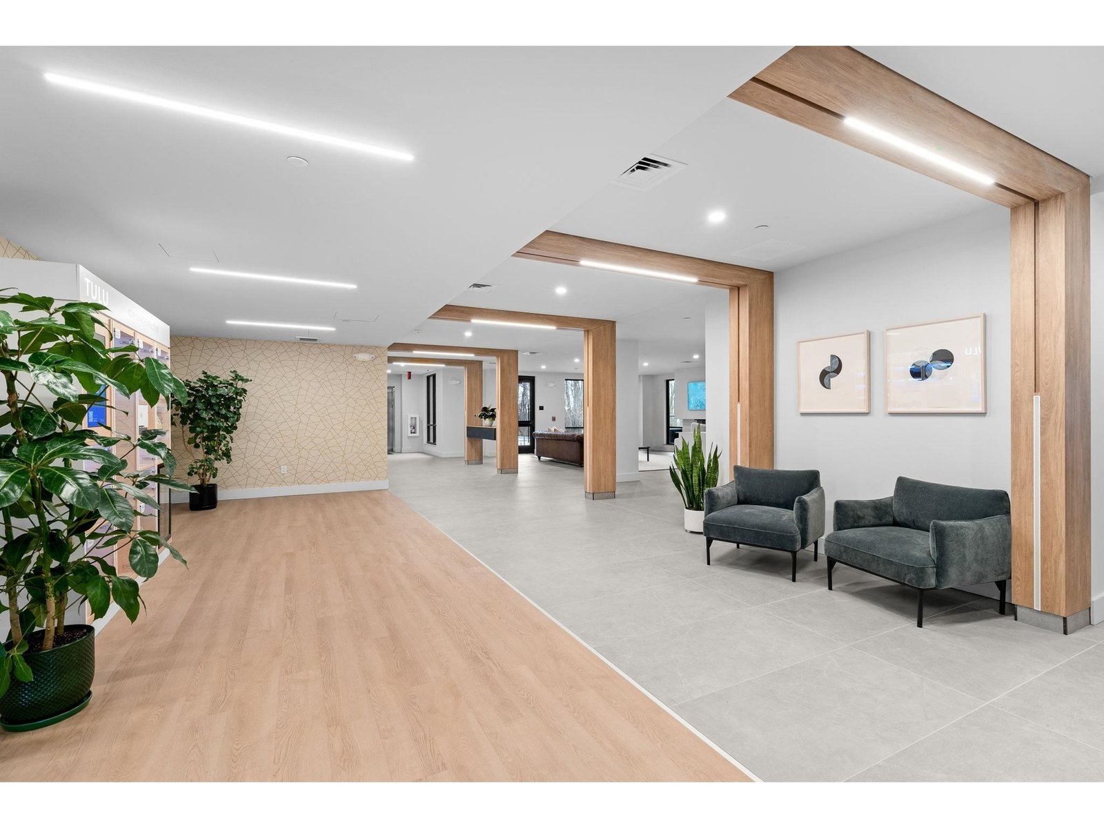 125 Cambrian Way, Unit 613