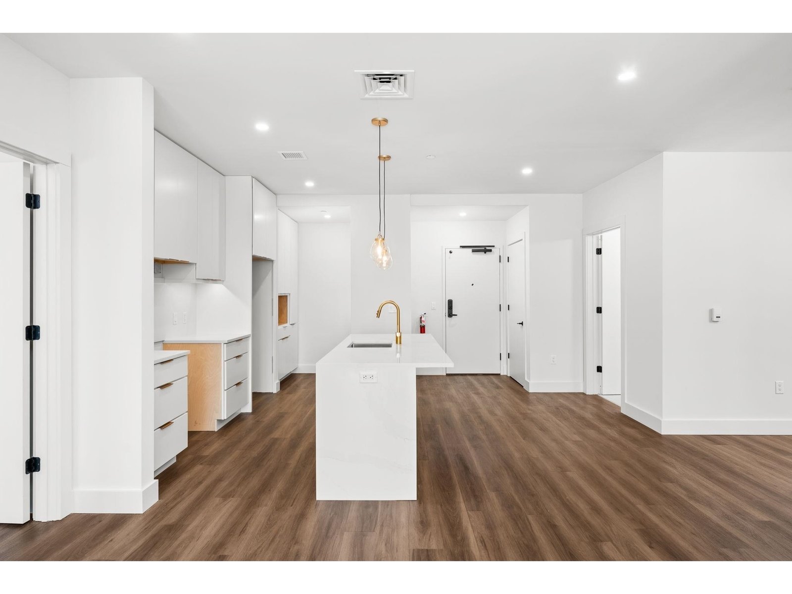 125 Cambrian Way, Unit 613