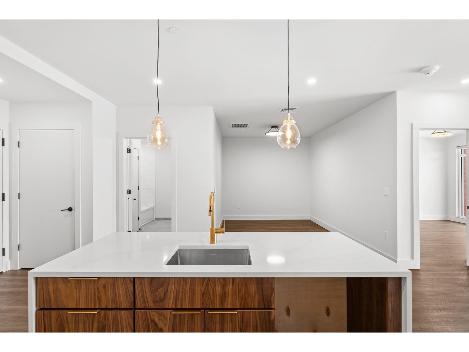 125 Cambrian Way, Unit 613
