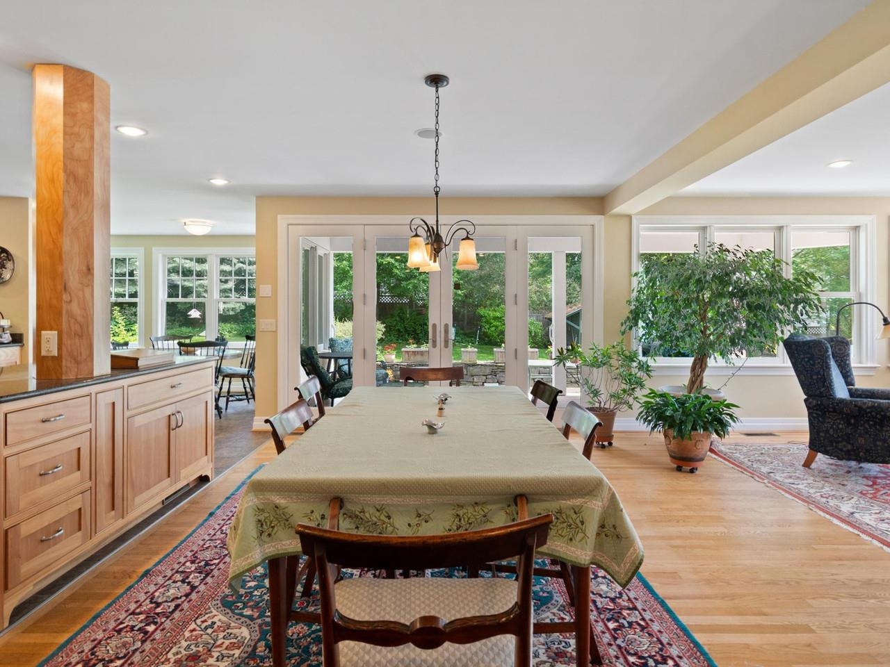 Room for formal dining