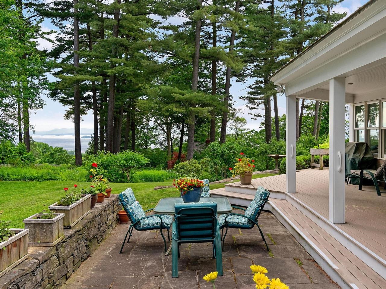 Dine al fresco with a view