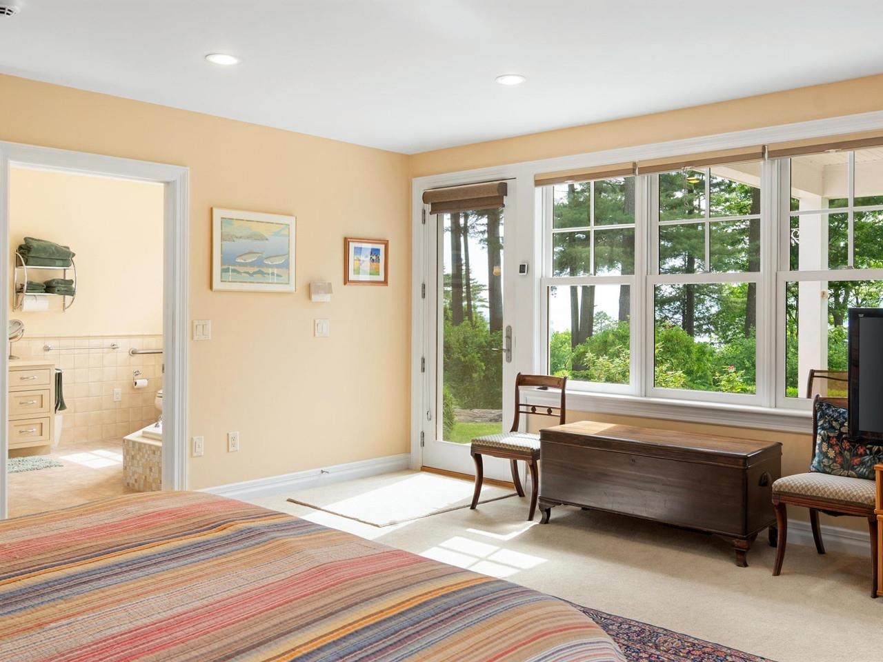 Access to back deck