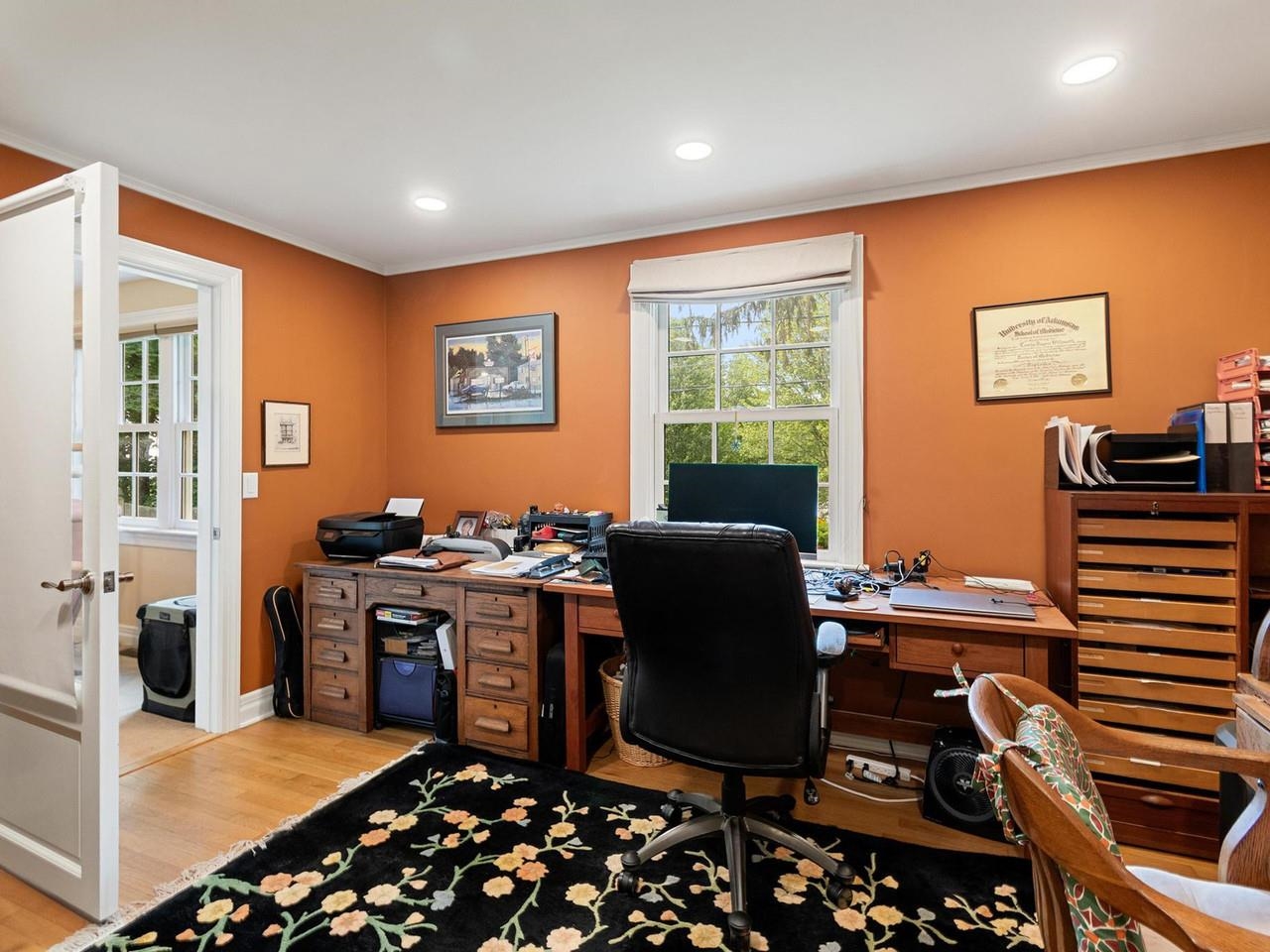 Office by suite