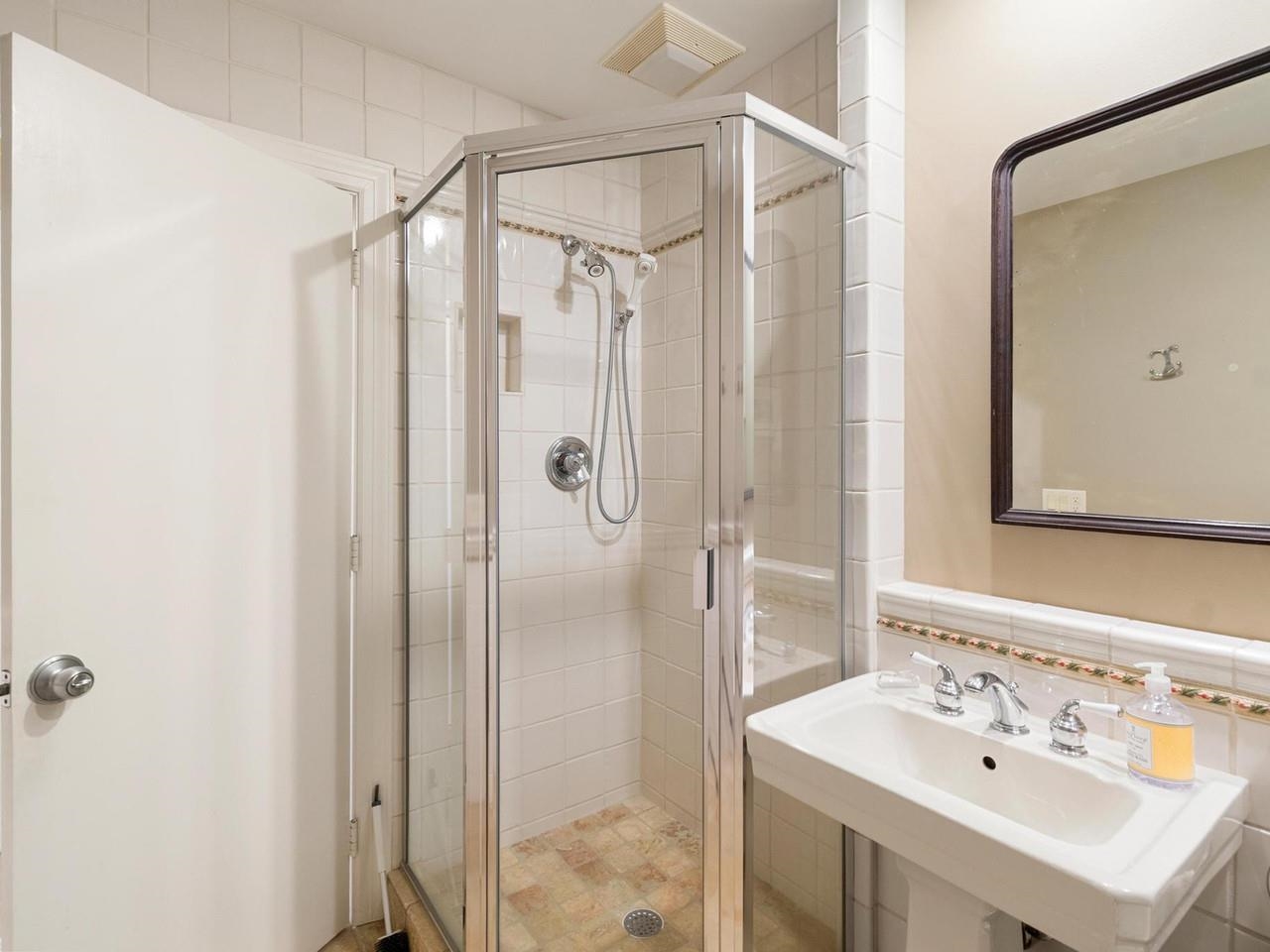 3/4 bath by office