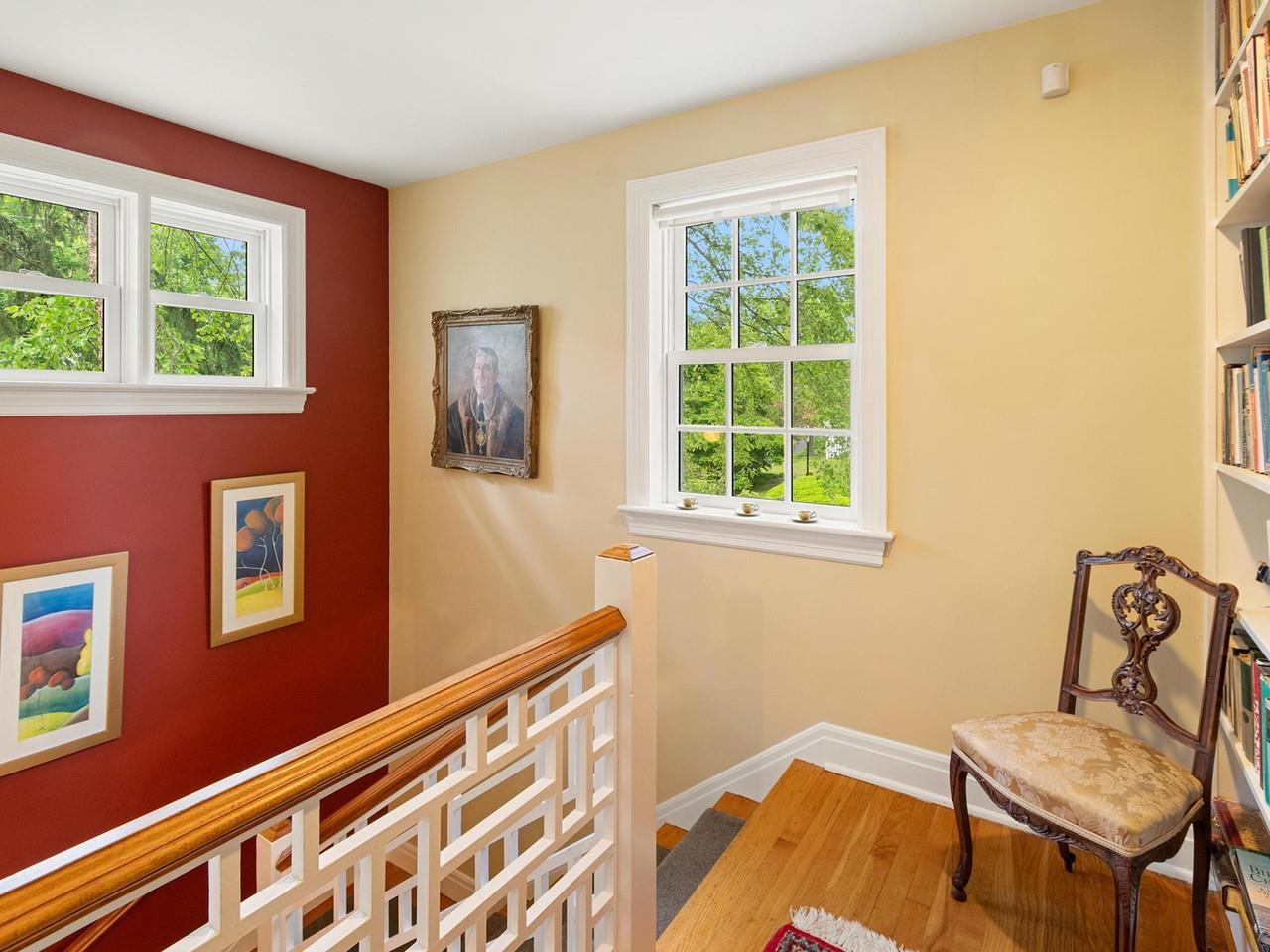 Open 2nd floor landing