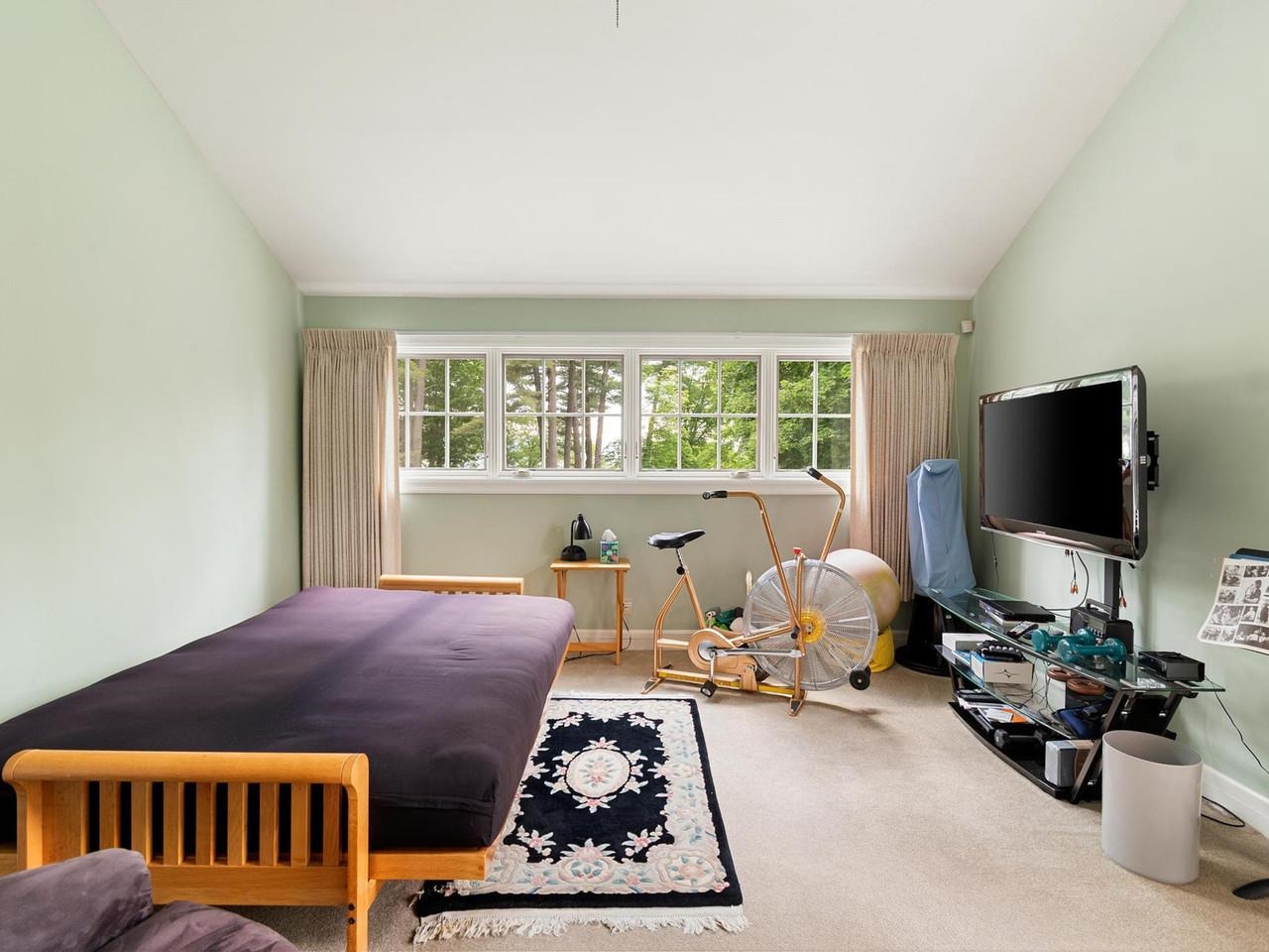 Playroom/bonus room