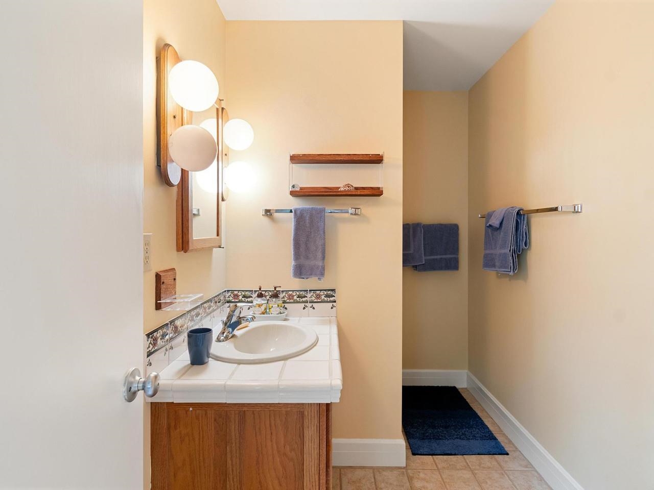 3/4 bath off playroom