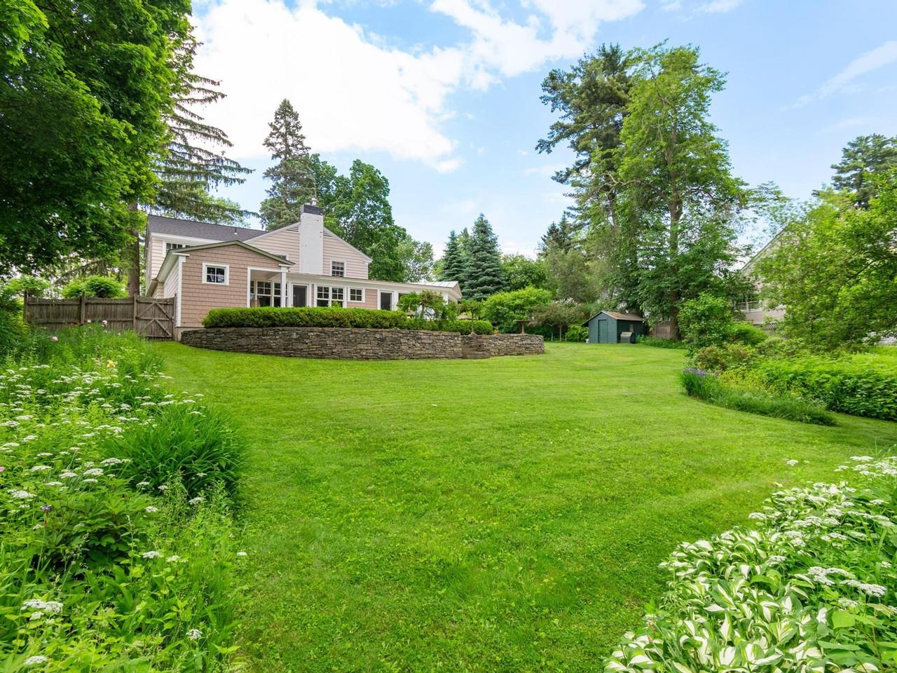 Large 0.77-acre lot