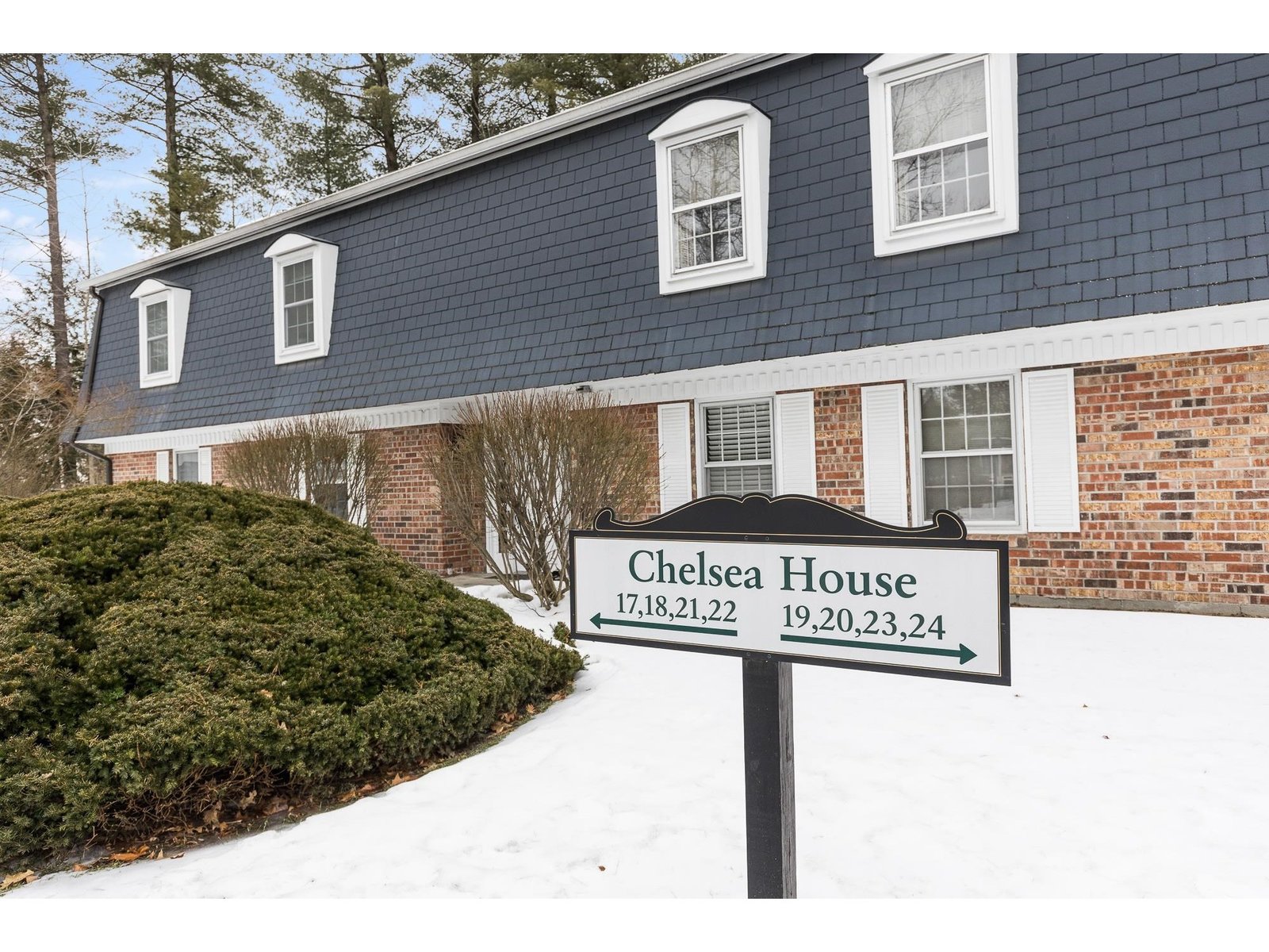 125 Kennedy Drive, Unit 17