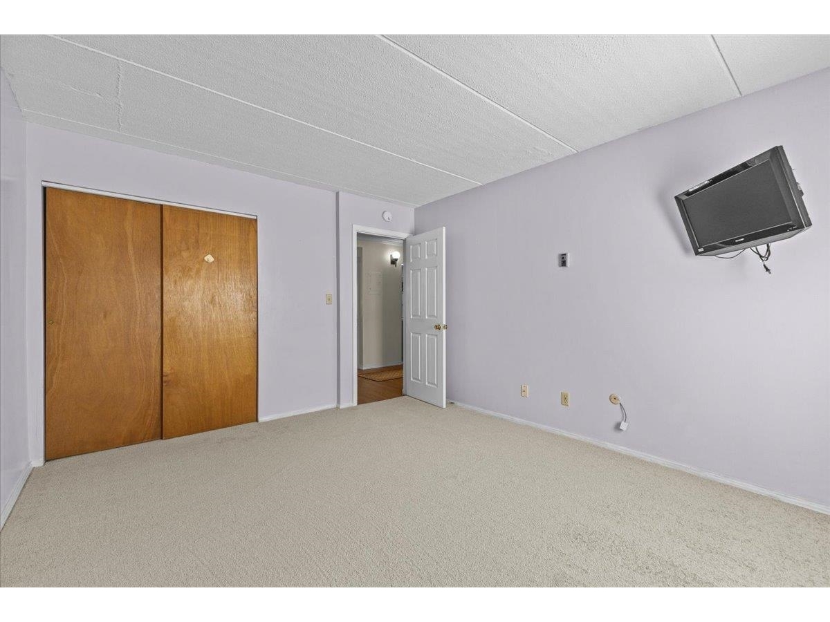 125 Kennedy Drive, Unit 3