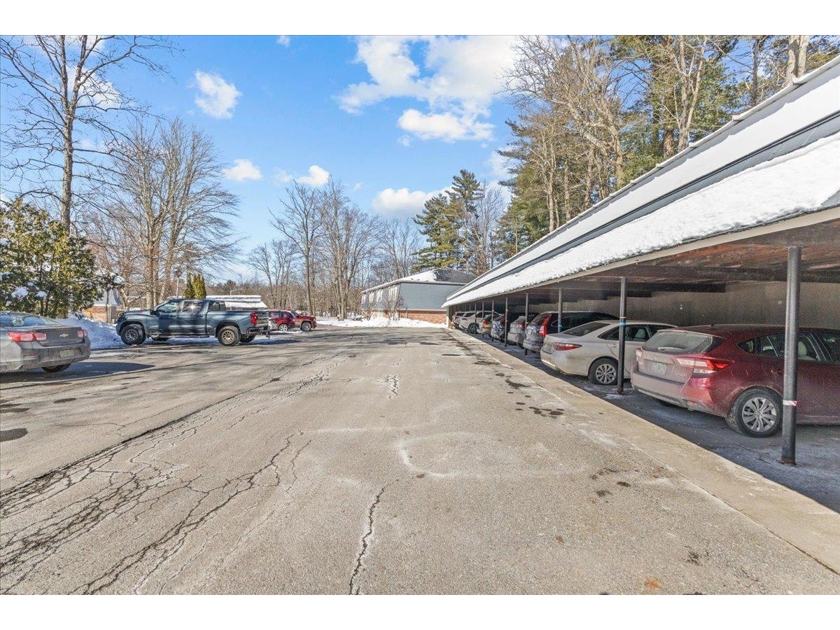125 Kennedy Drive, Unit 3