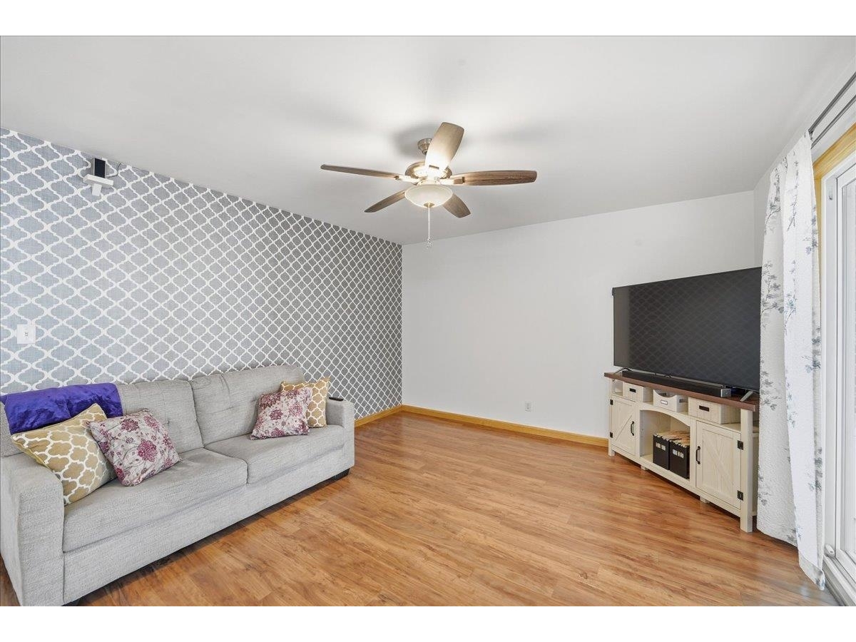 125 Kennedy Drive, Unit 6