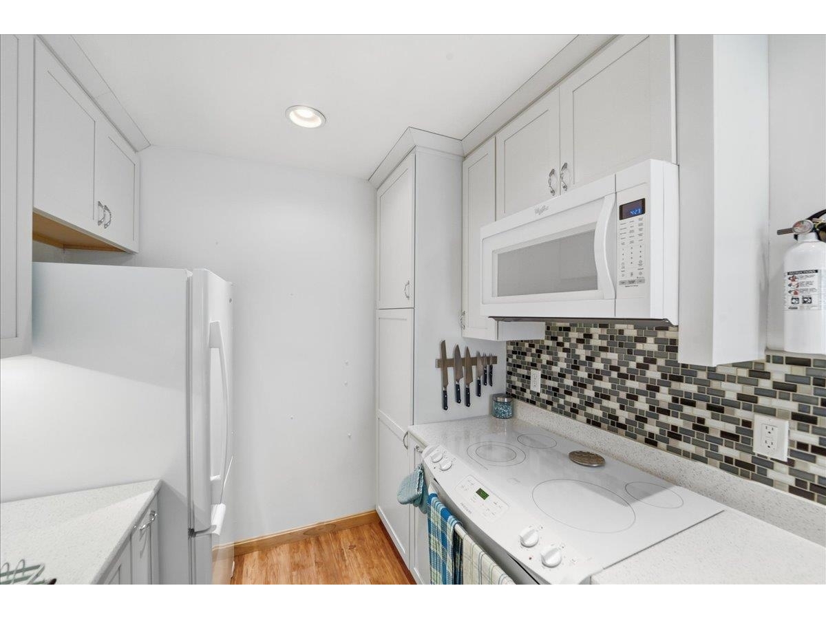 125 Kennedy Drive, Unit 6
