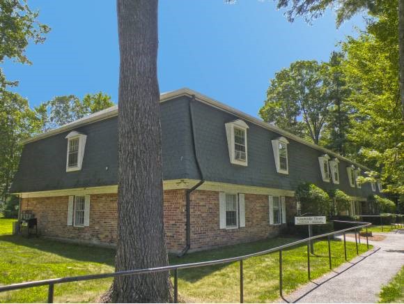 125 Kennedy Drive, Unit 9