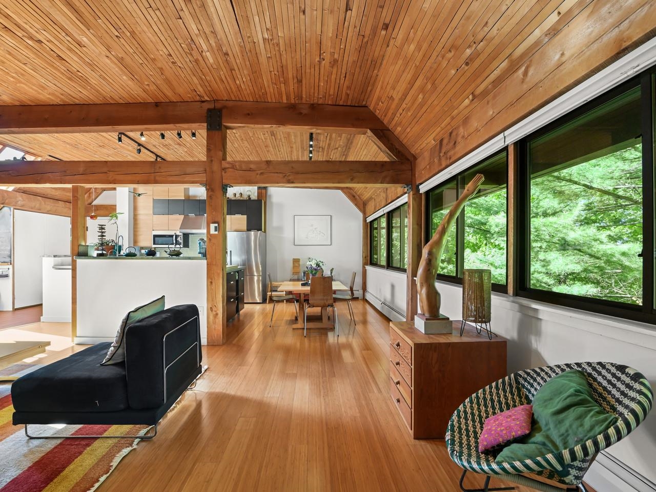 Open living and hosting