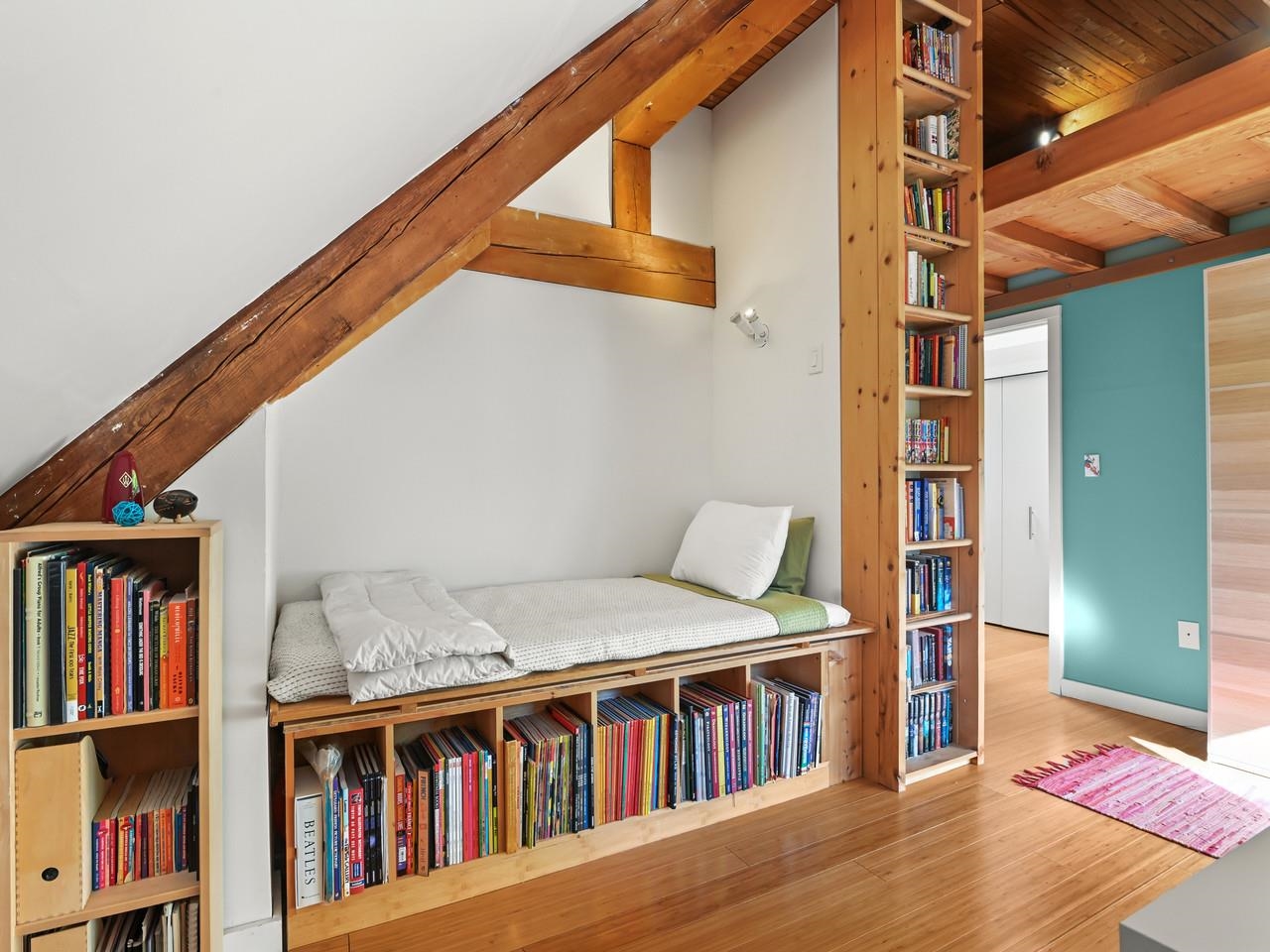 Bedroom custom bookshelves