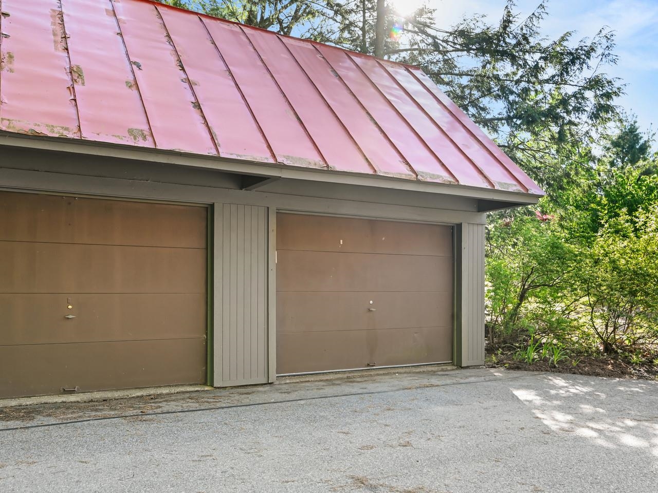 Metal-roofed garage exterior