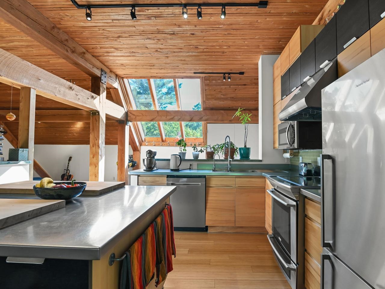 Warm light while you cook