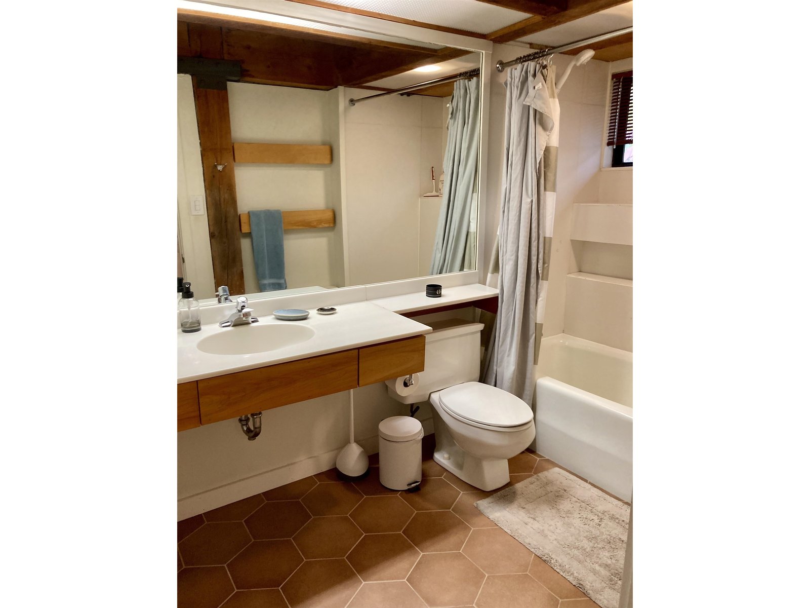 125 Redrock Drive, Unit 201
