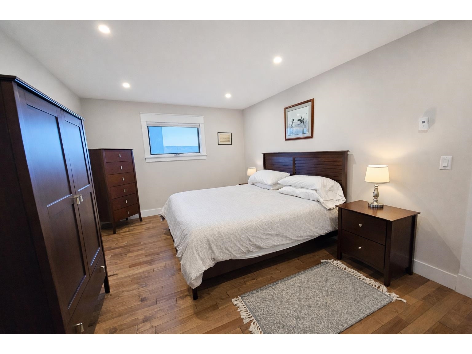 Primary Bedroom (Main Level)