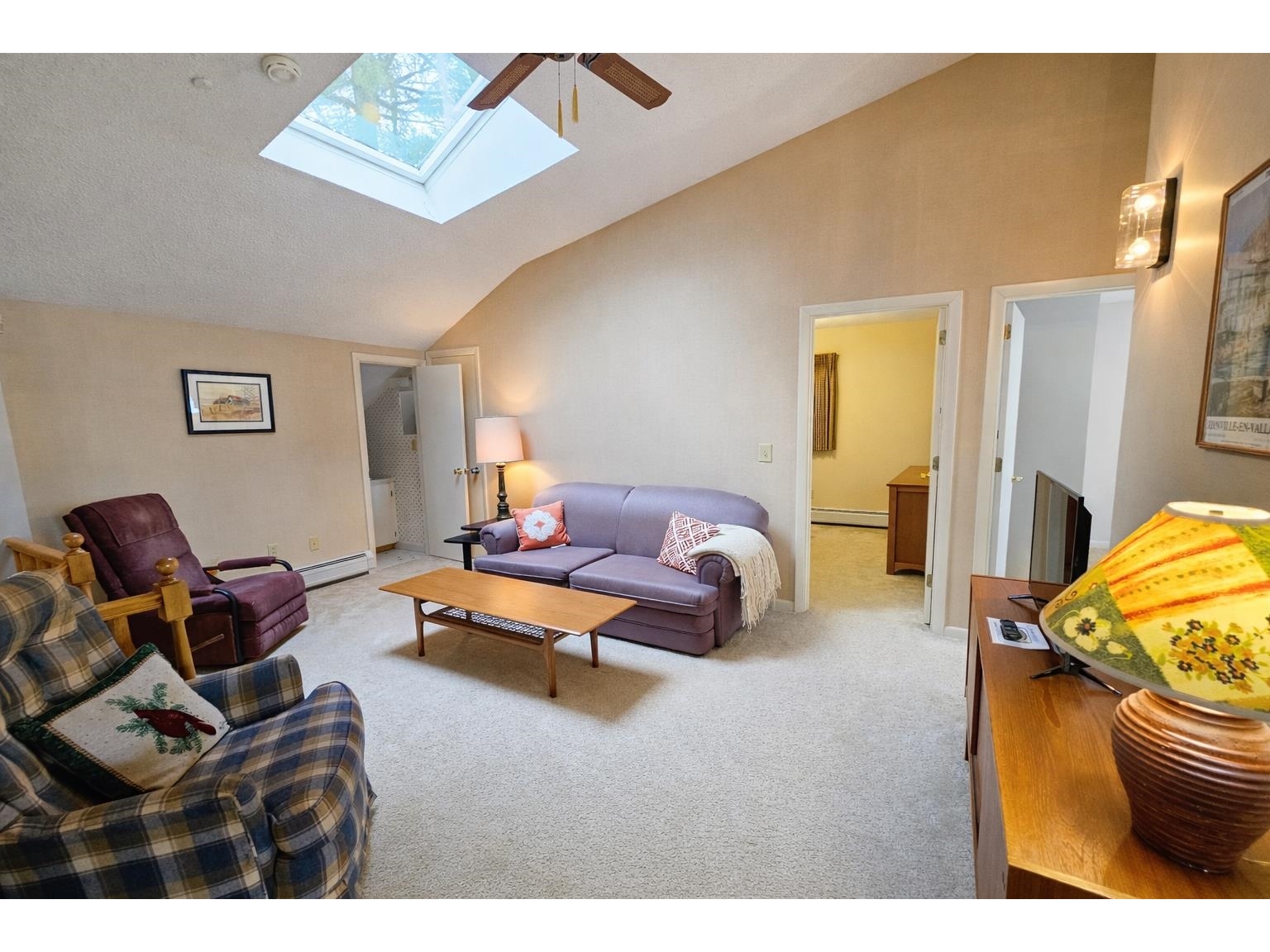Den (2nd Floor)
