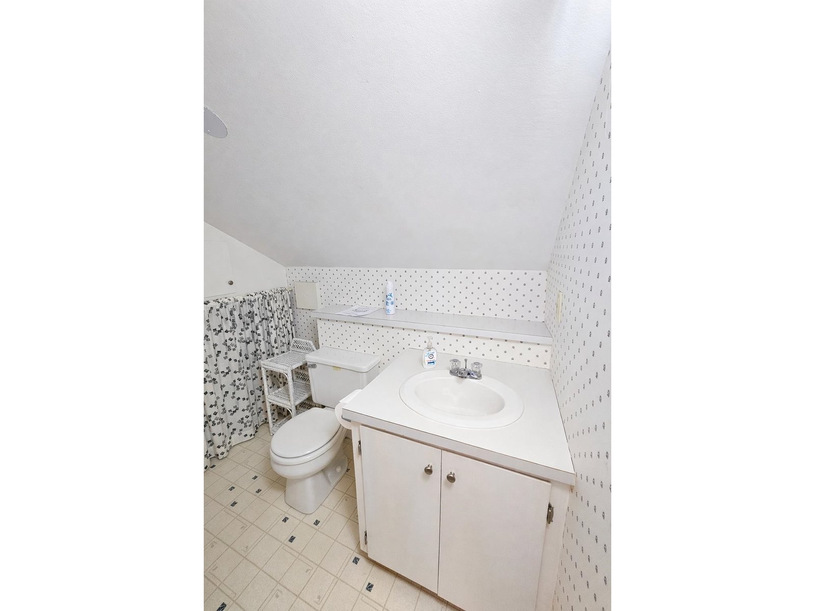 Half Bathroom (2nd Floor)