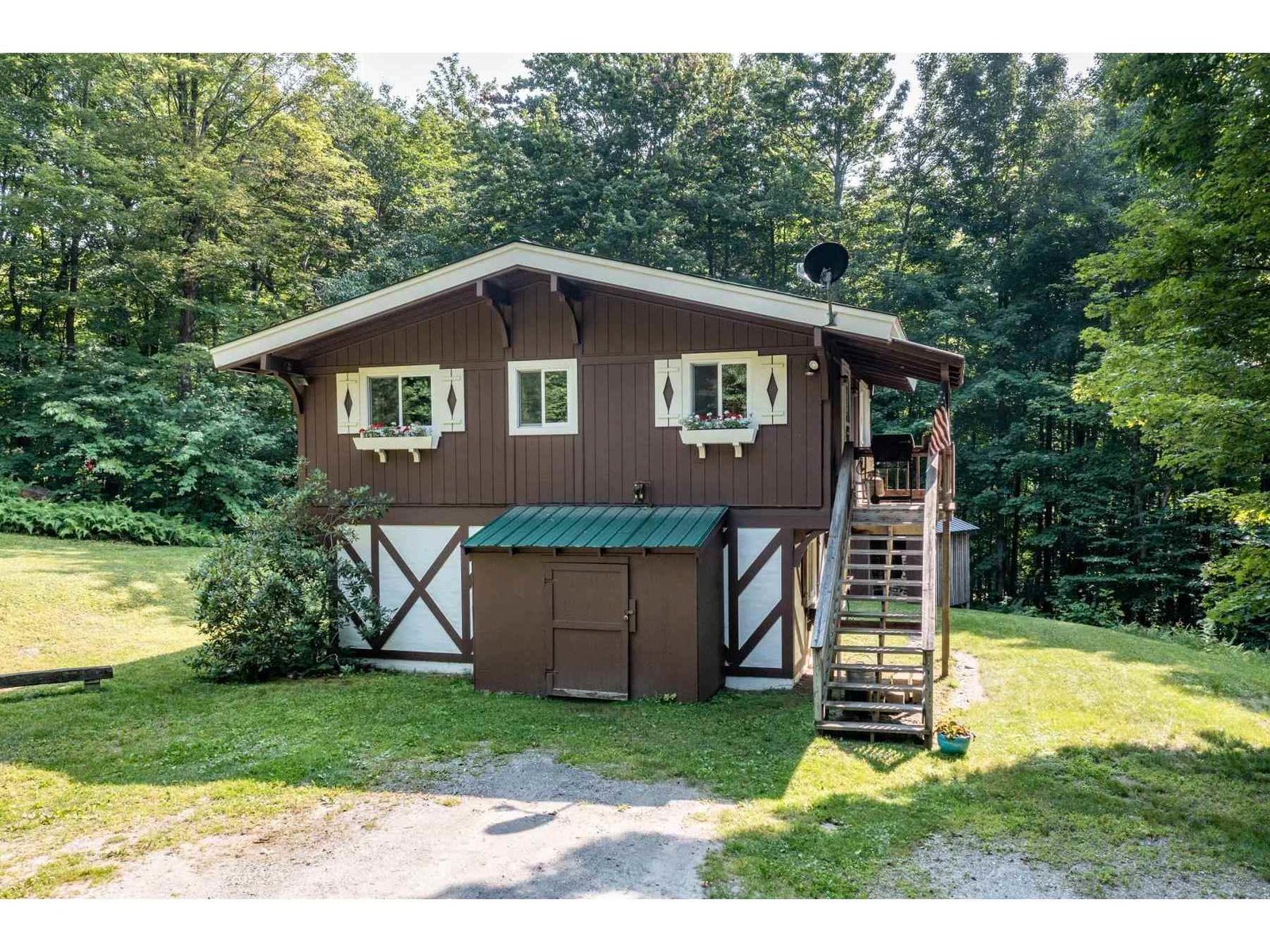 1255 Iron Gate Road