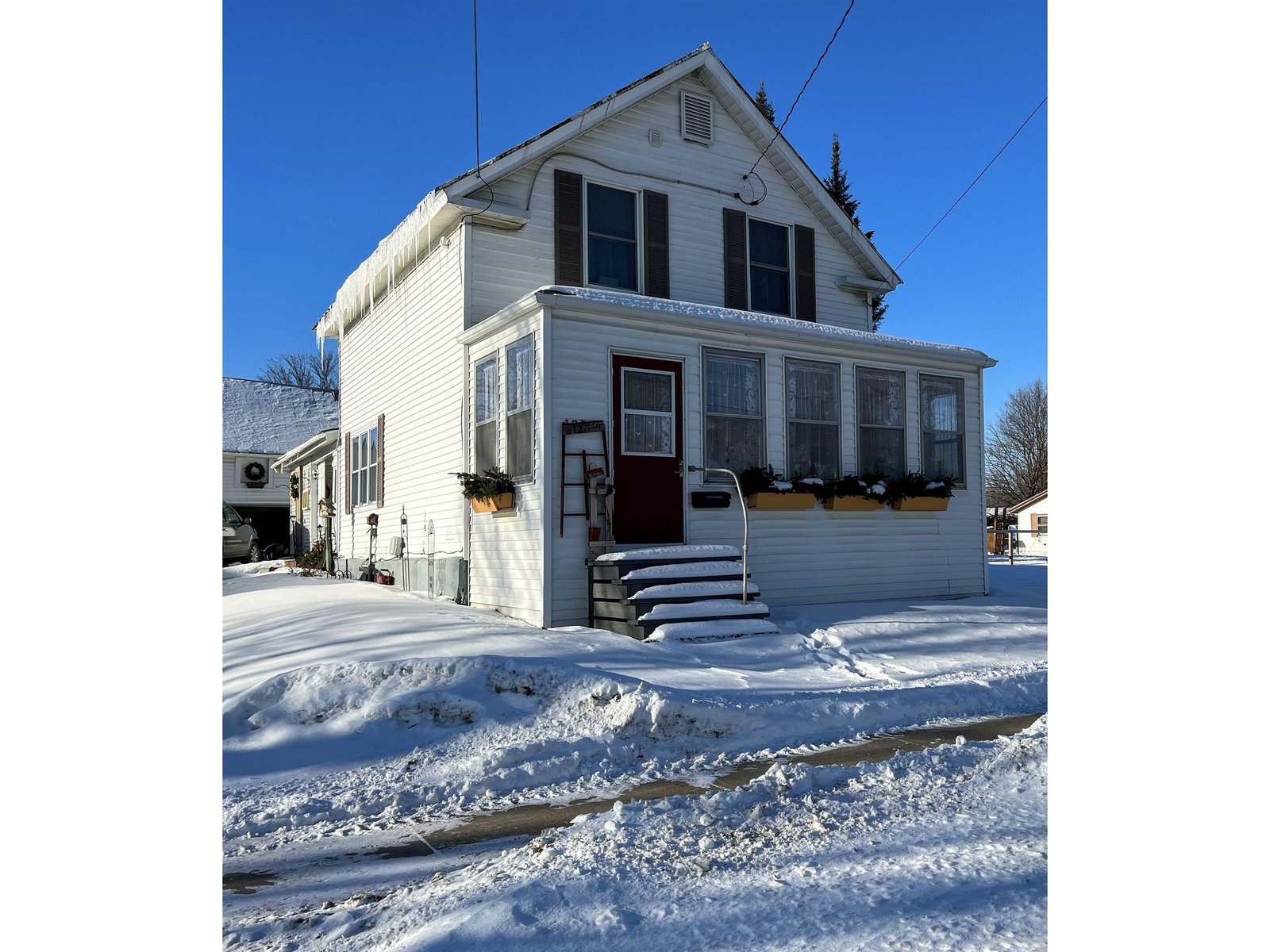 126 N Elm Street