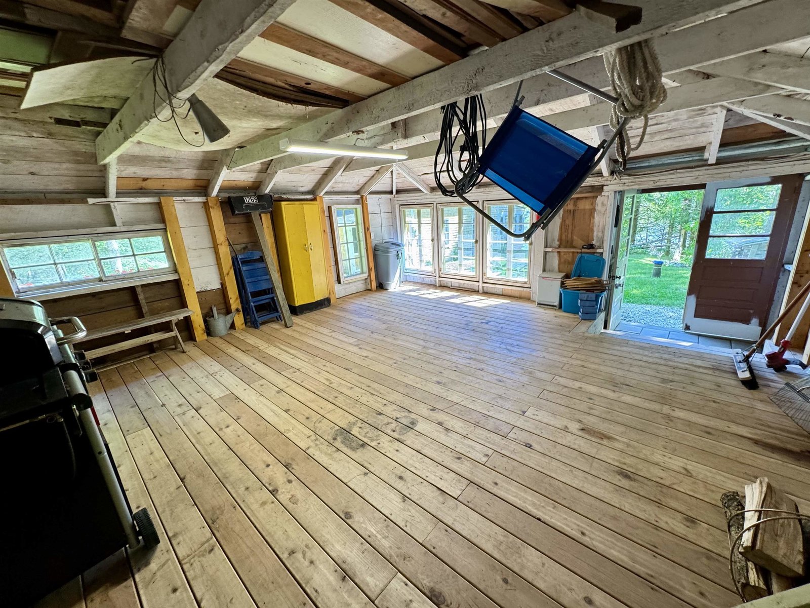 1269 Halls Lake Road