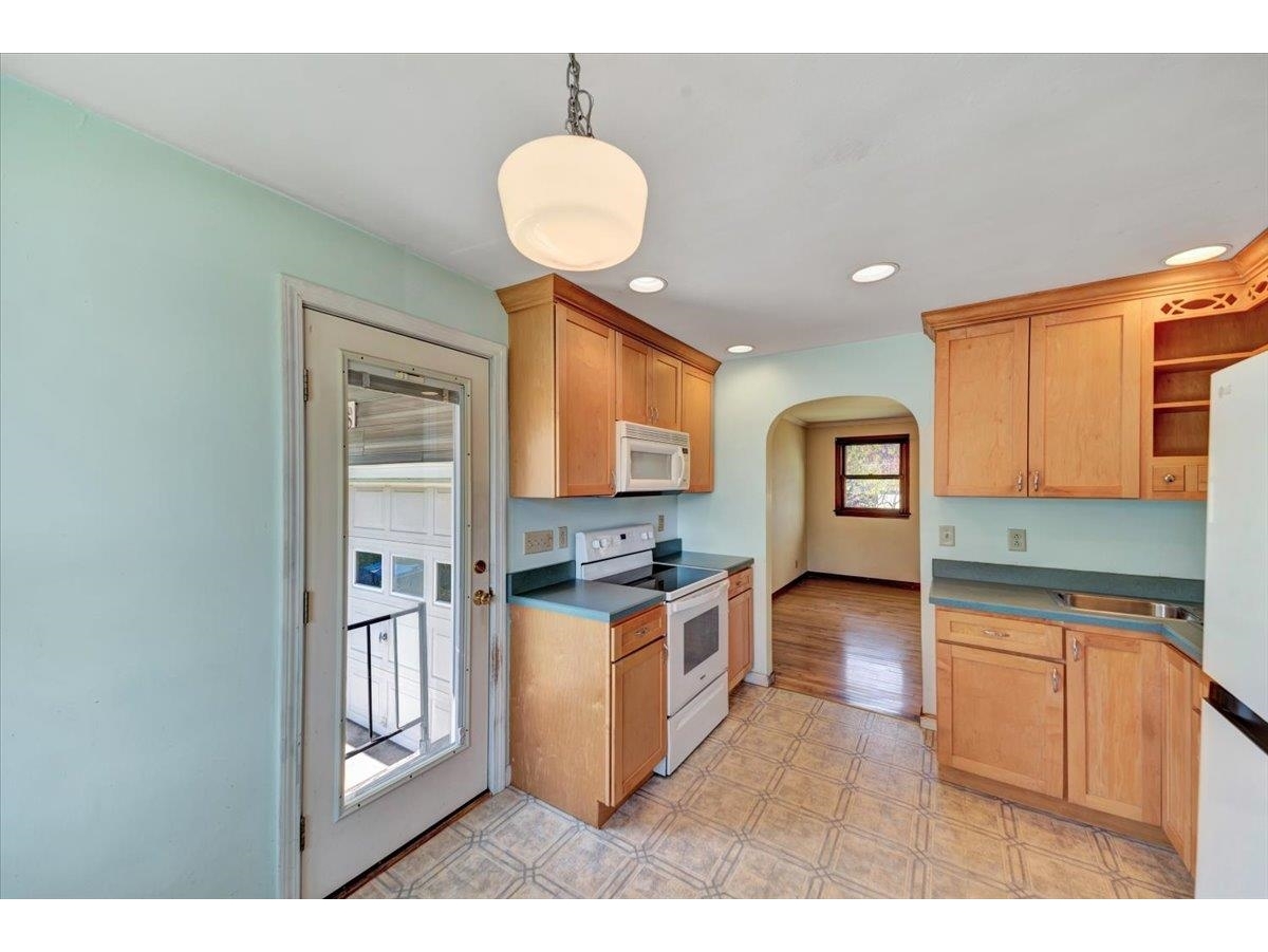 127 Edgemoor Drive