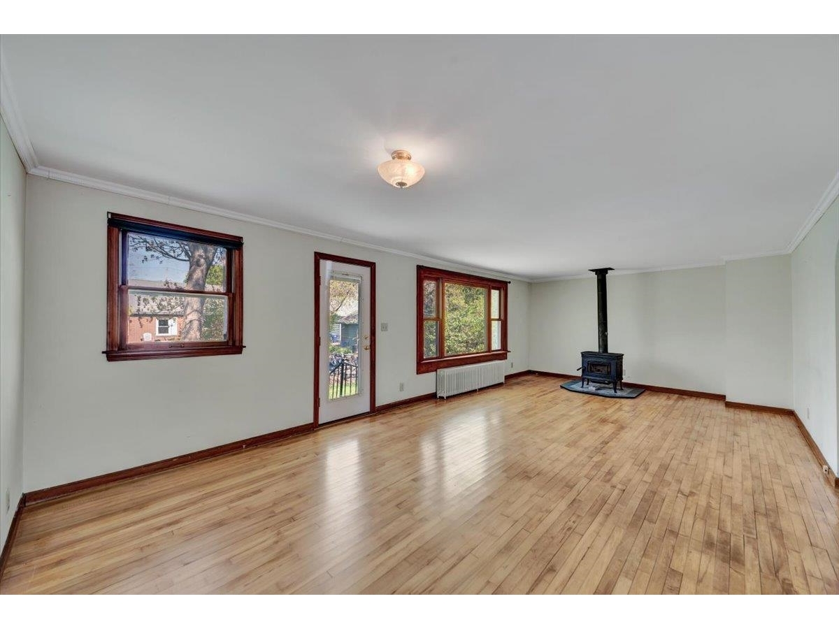 127 Edgemoor Drive