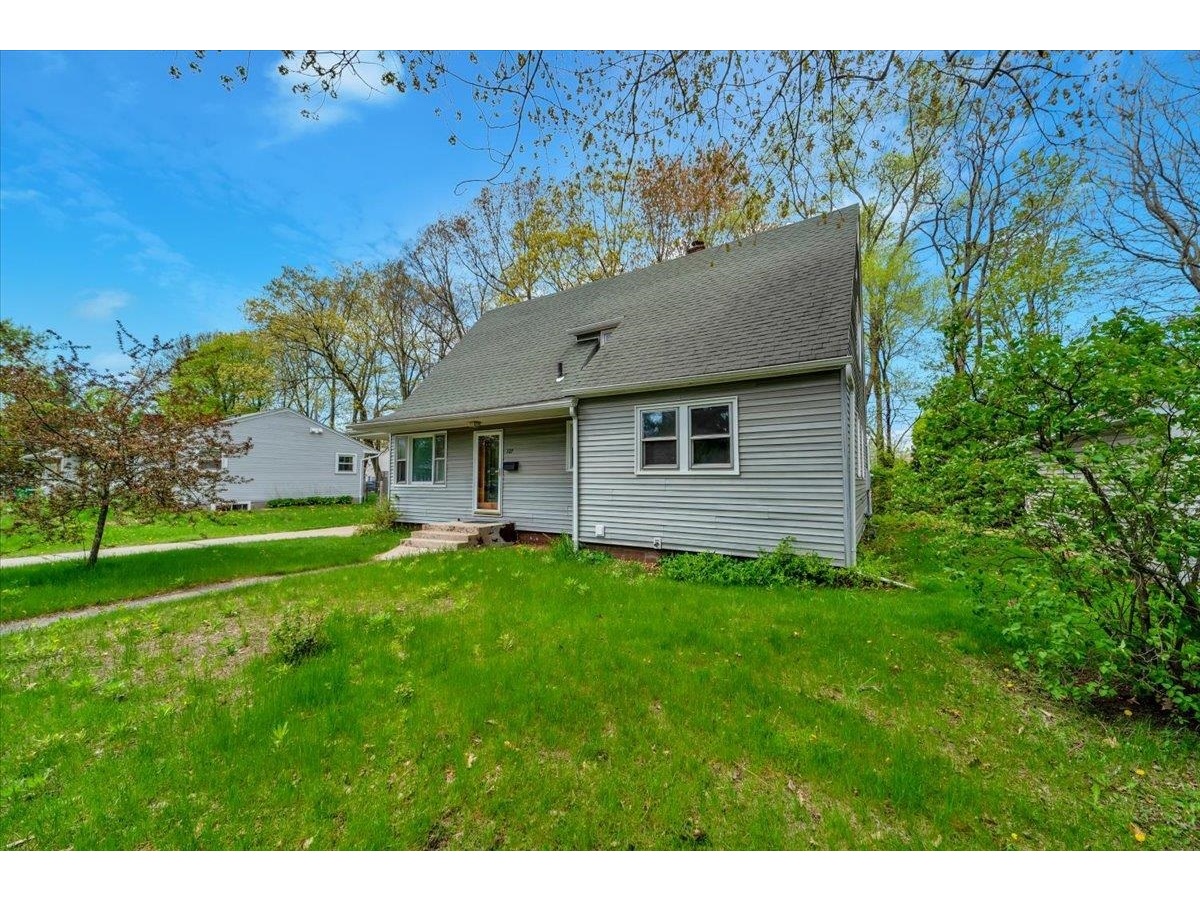 127 Edgemoor Drive