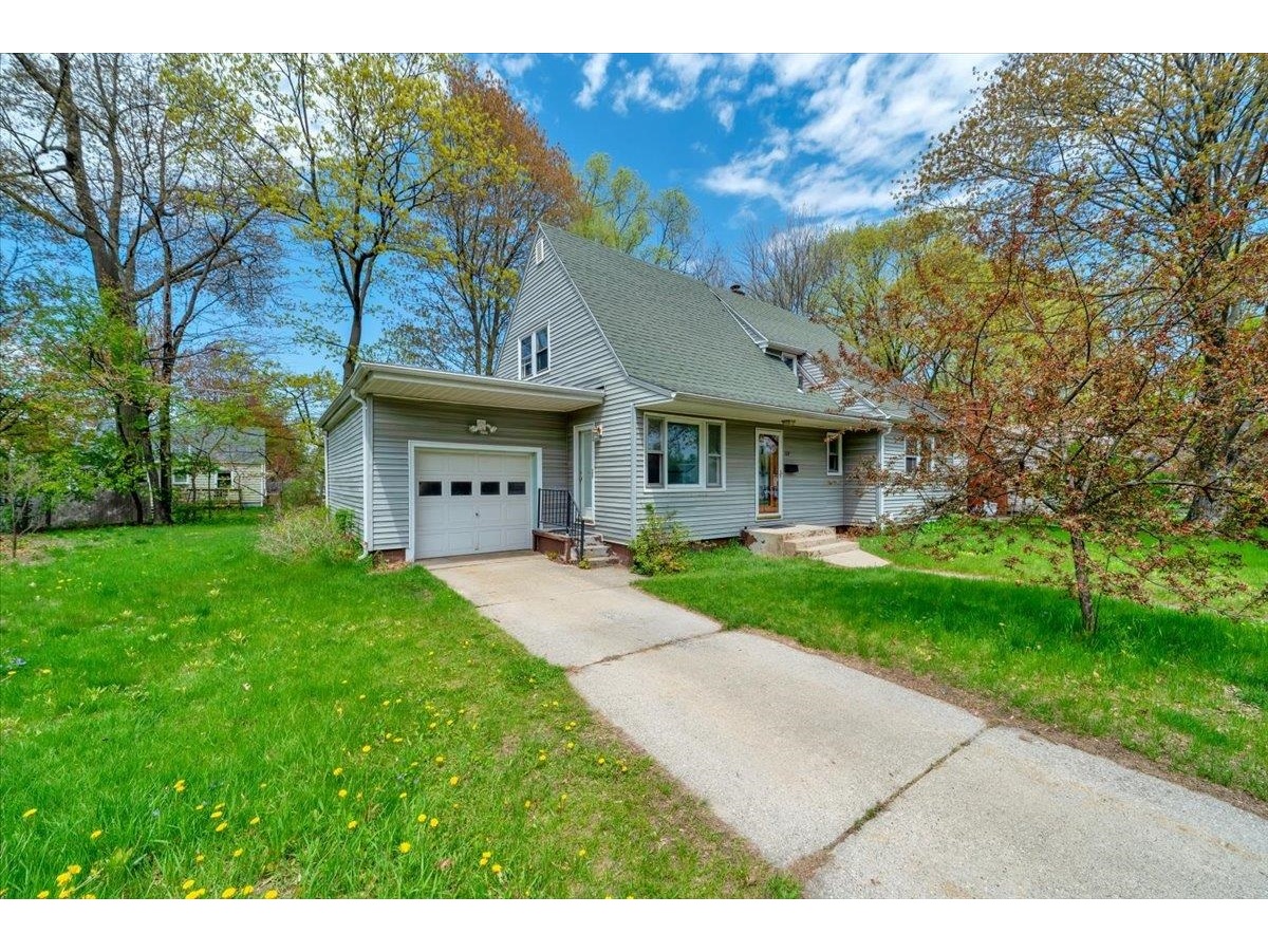 127 Edgemoor Drive