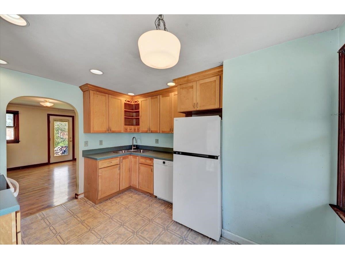 127 Edgemoor Drive