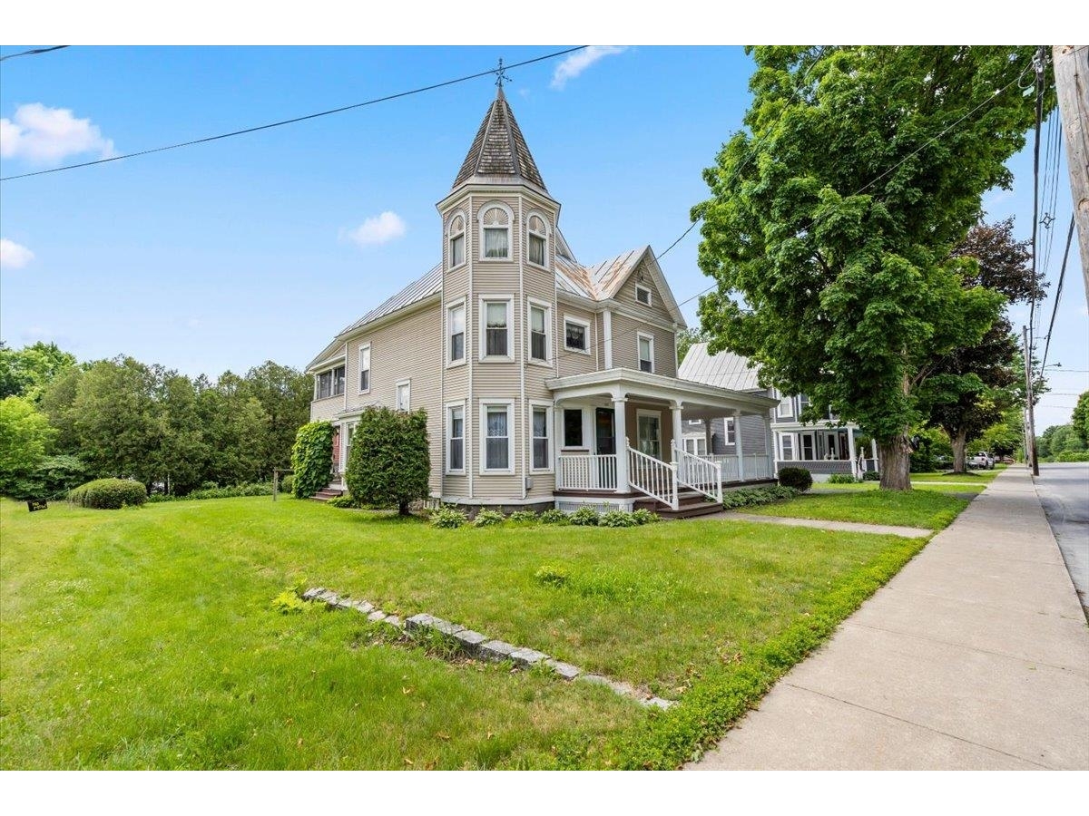 127 Orchard Street, Enosburg