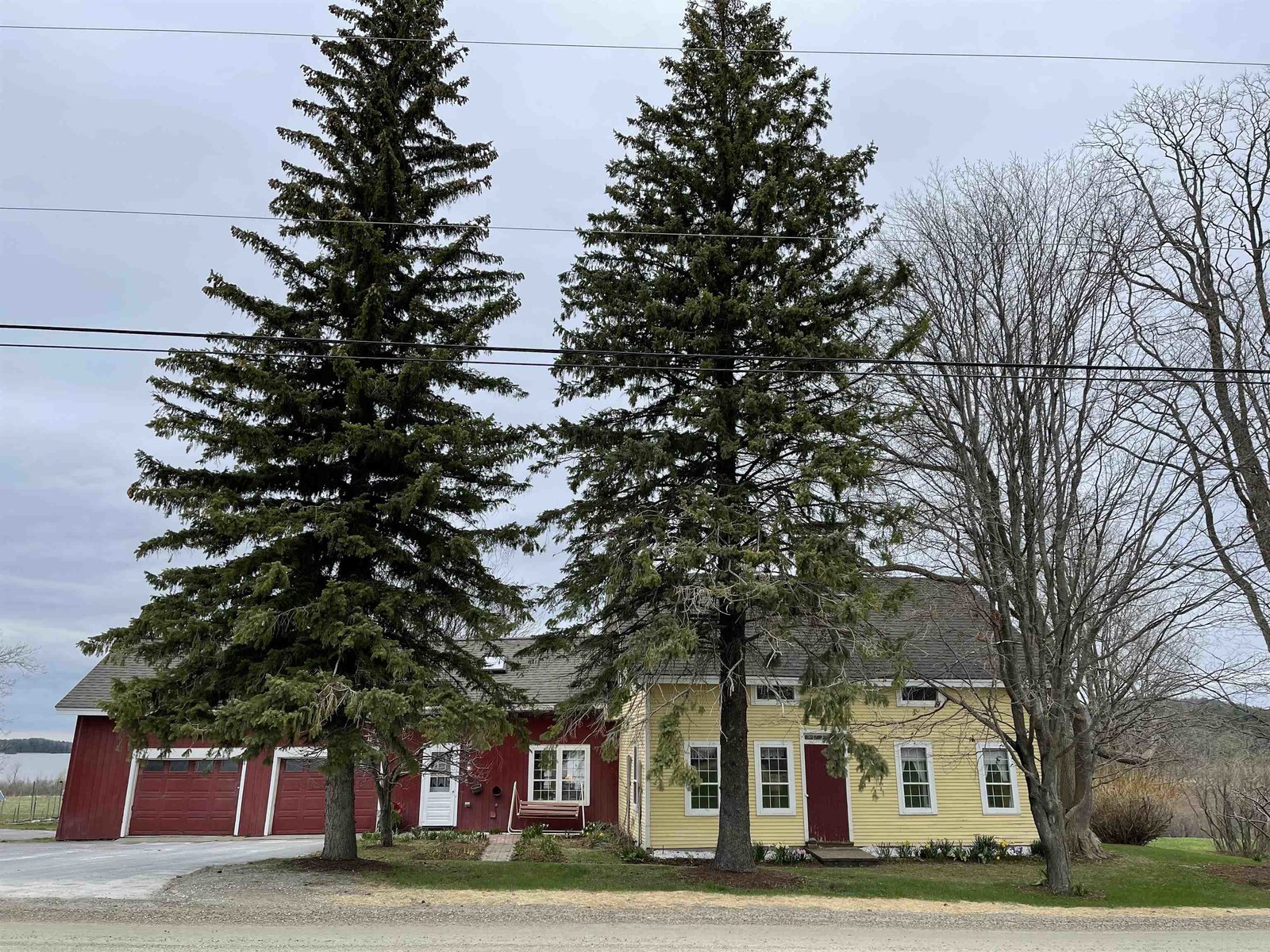 1271 Pond Road