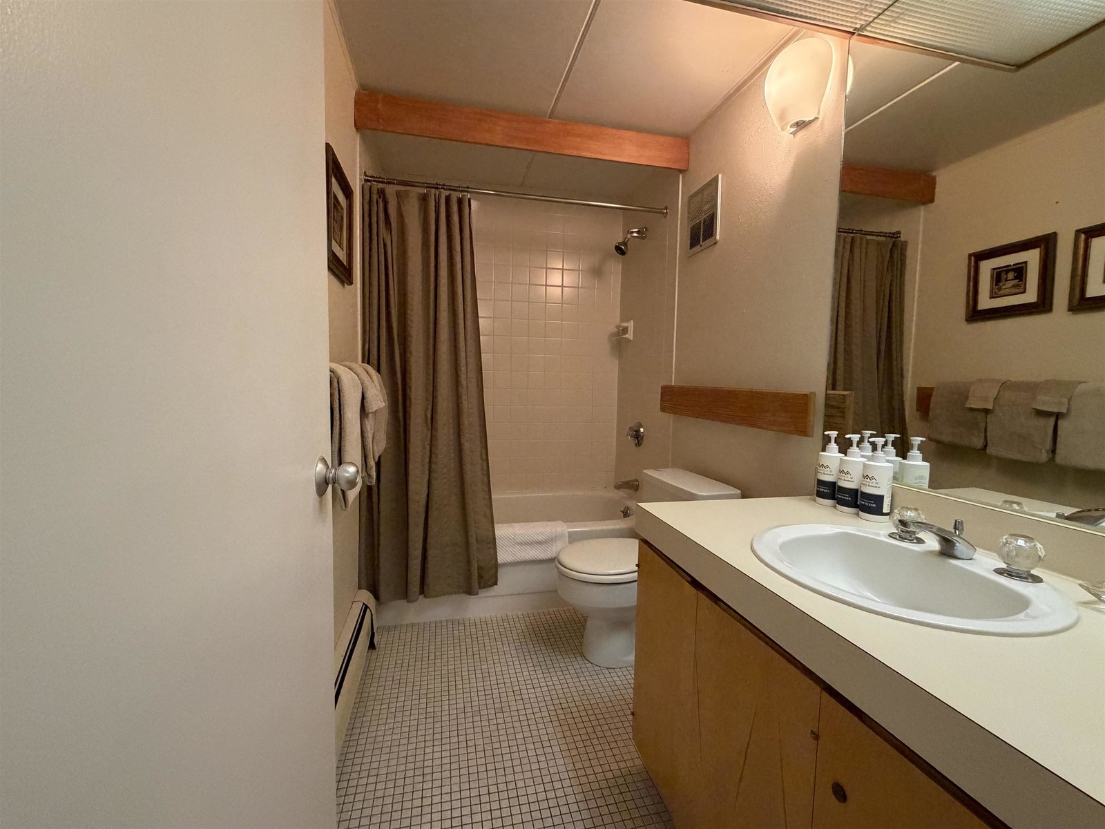1275 Notchbrook Road, Unit 20 AB