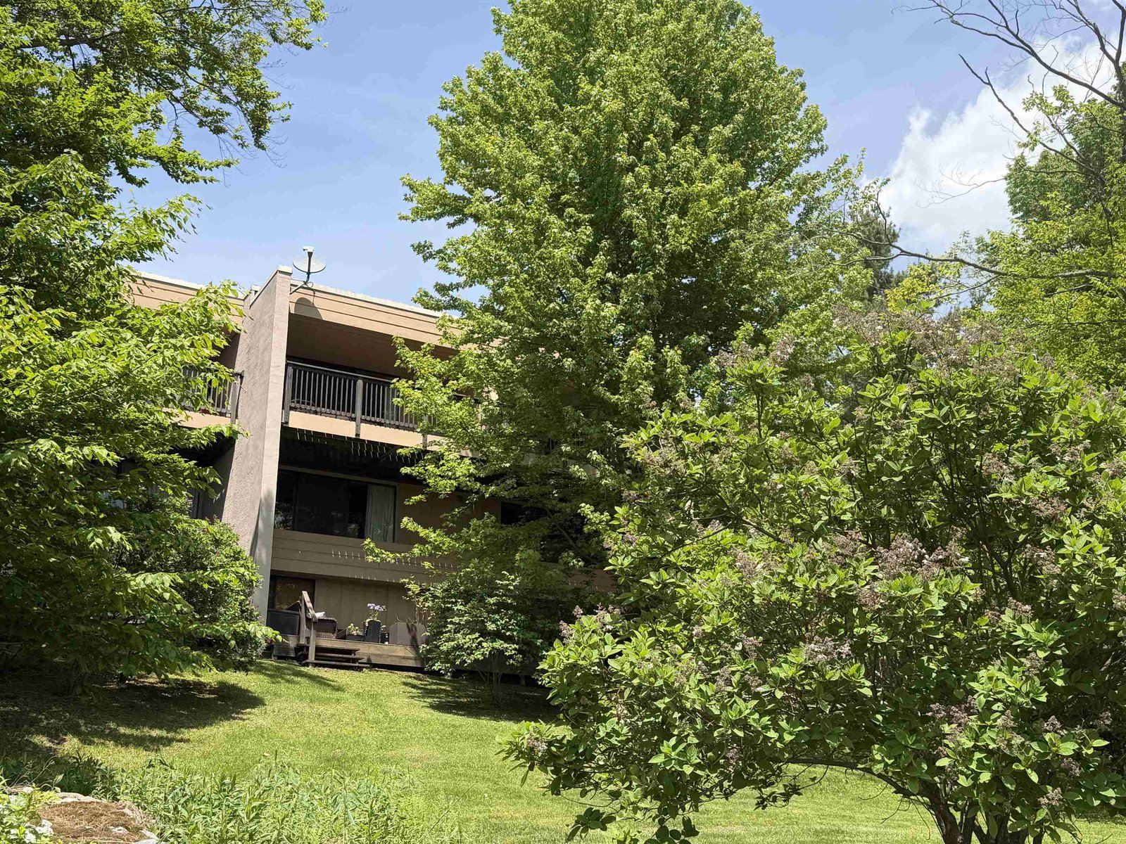 1275 Notchbrook Road, Unit 20 AB