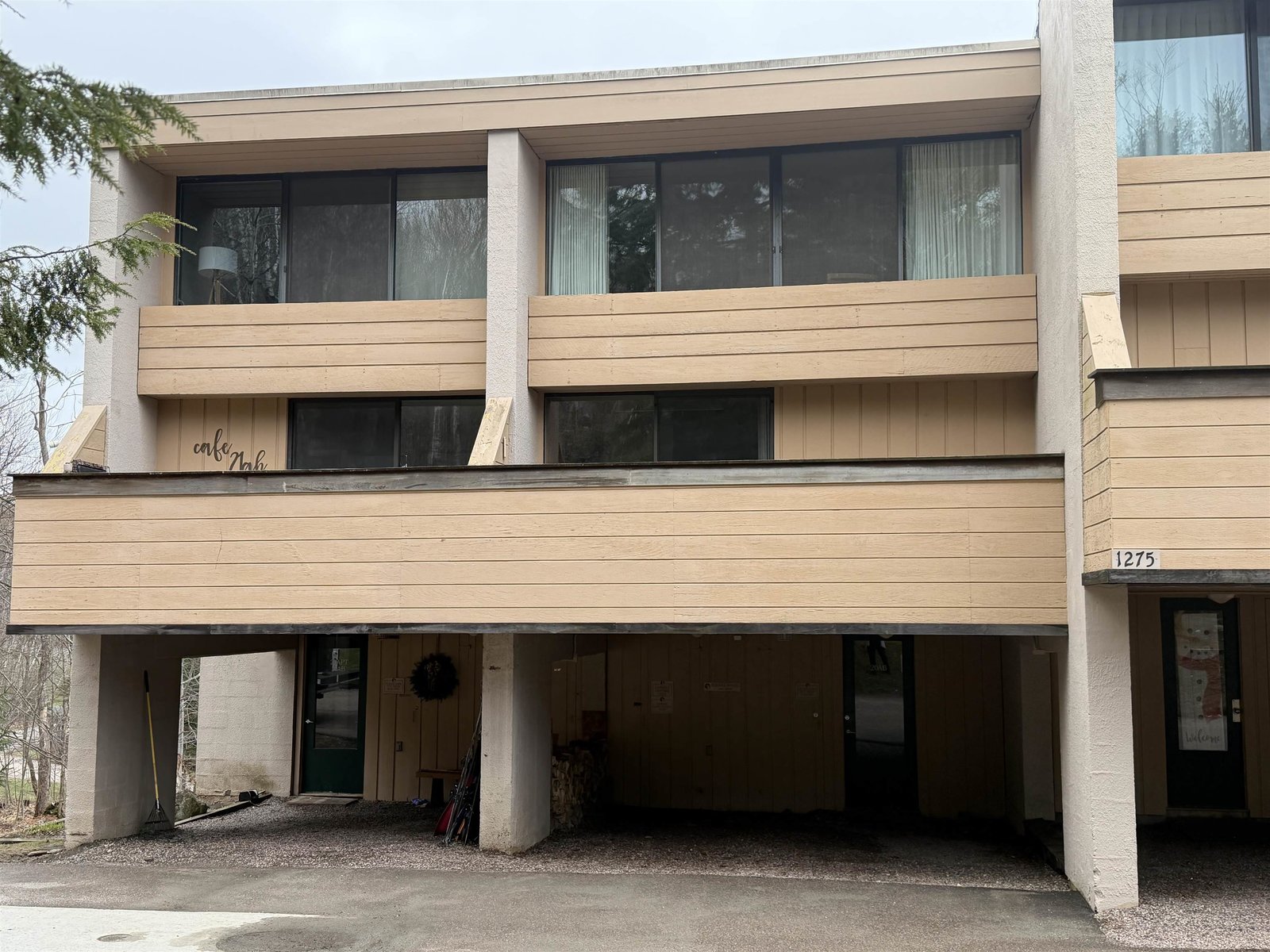 1275 Notchbrook Road, Unit 20 AB