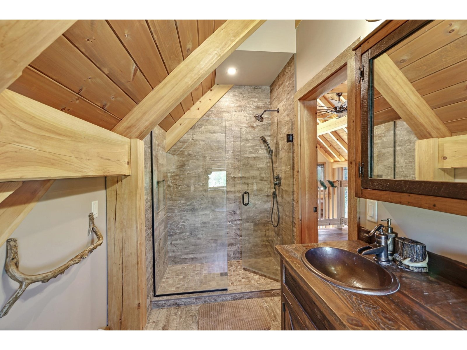 1276 Poginy Hill Road