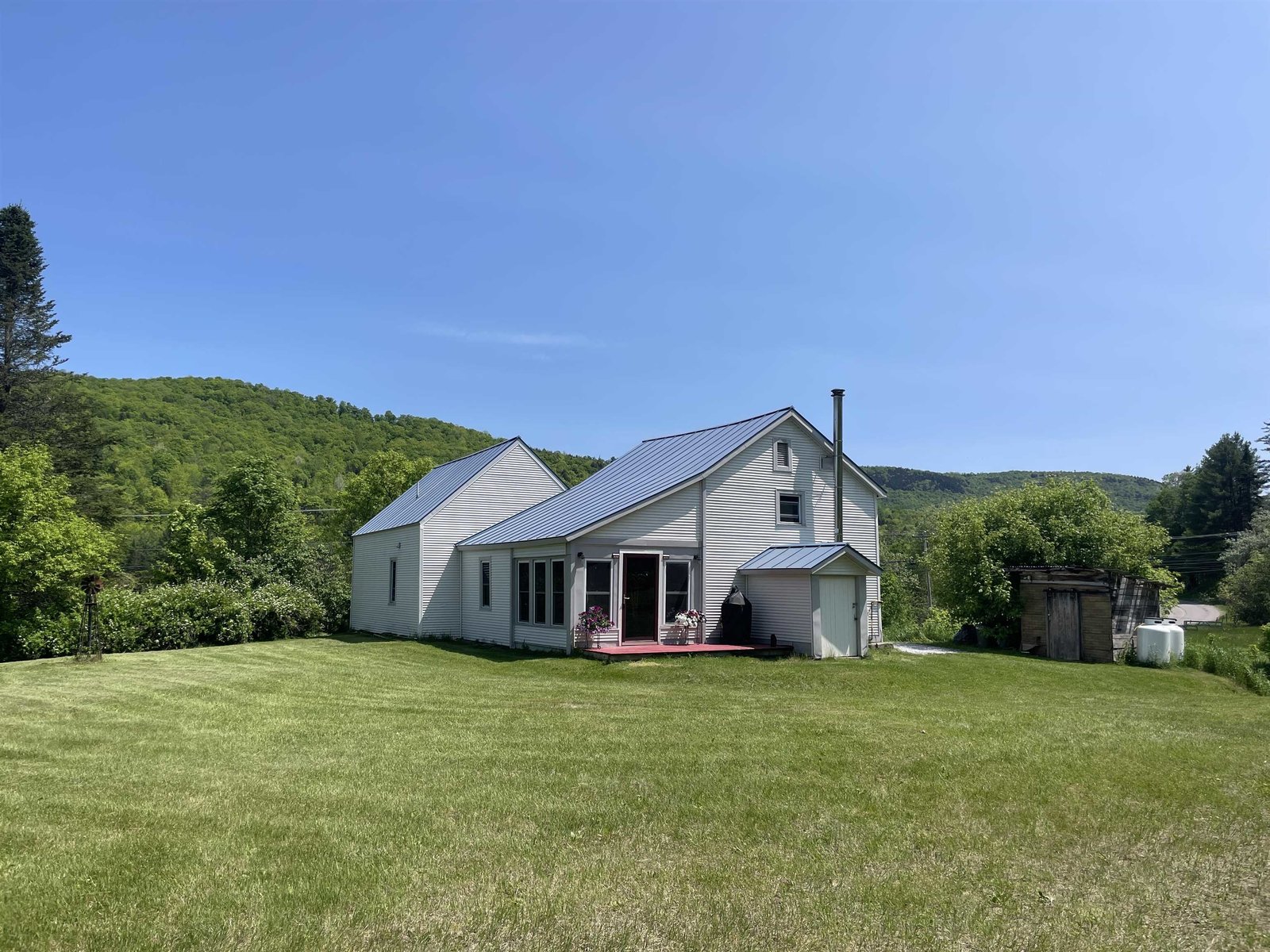 1277 Cabot Road
