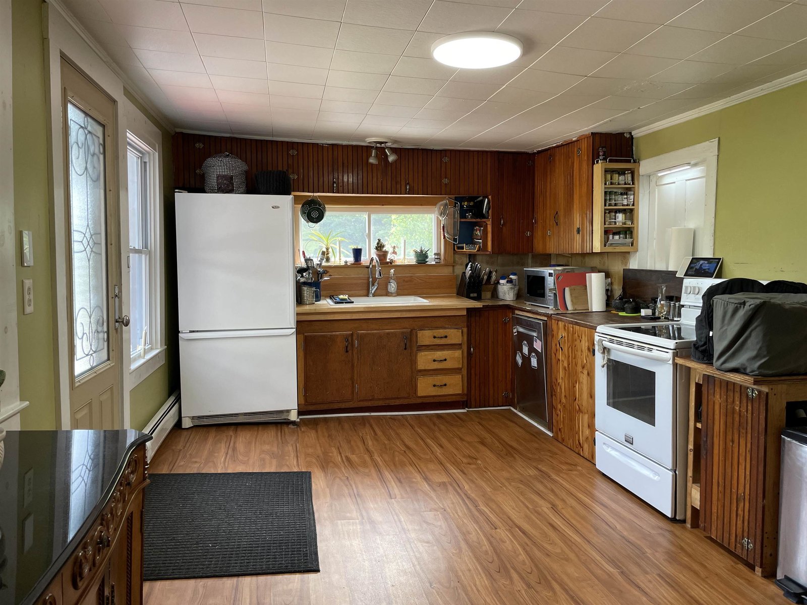 1277 Cabot Road