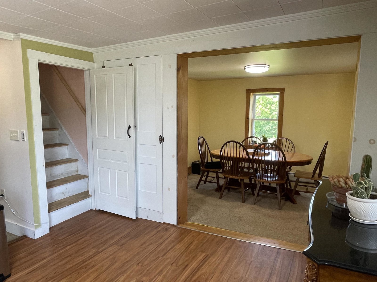 1277 Cabot Road
