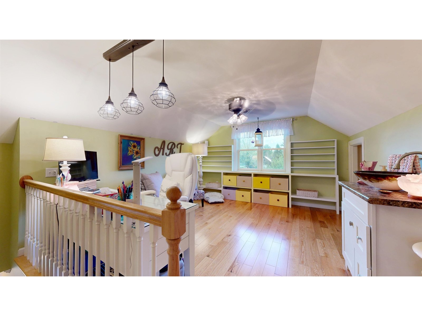 128 Lake Road
