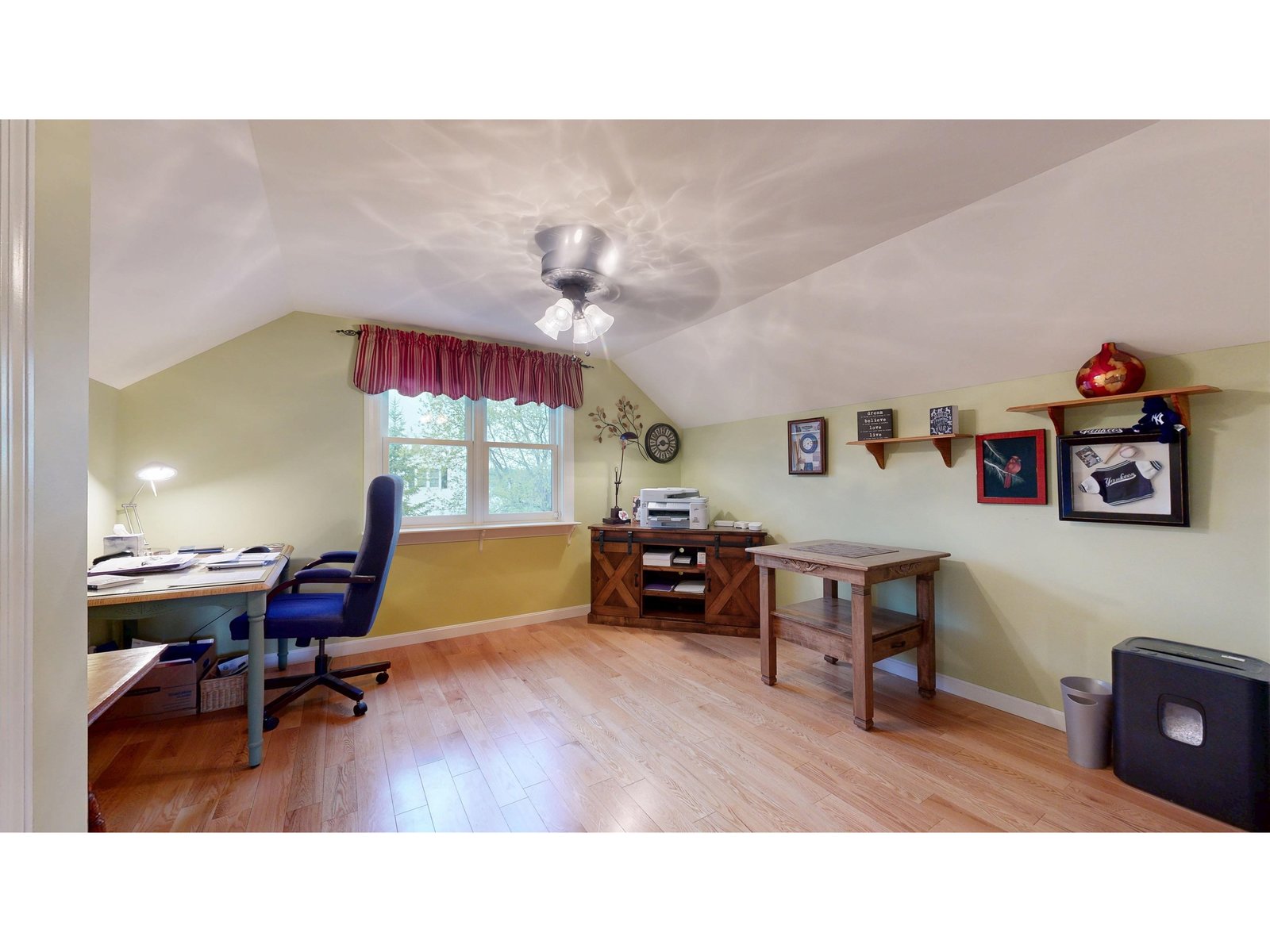128 Lake Road