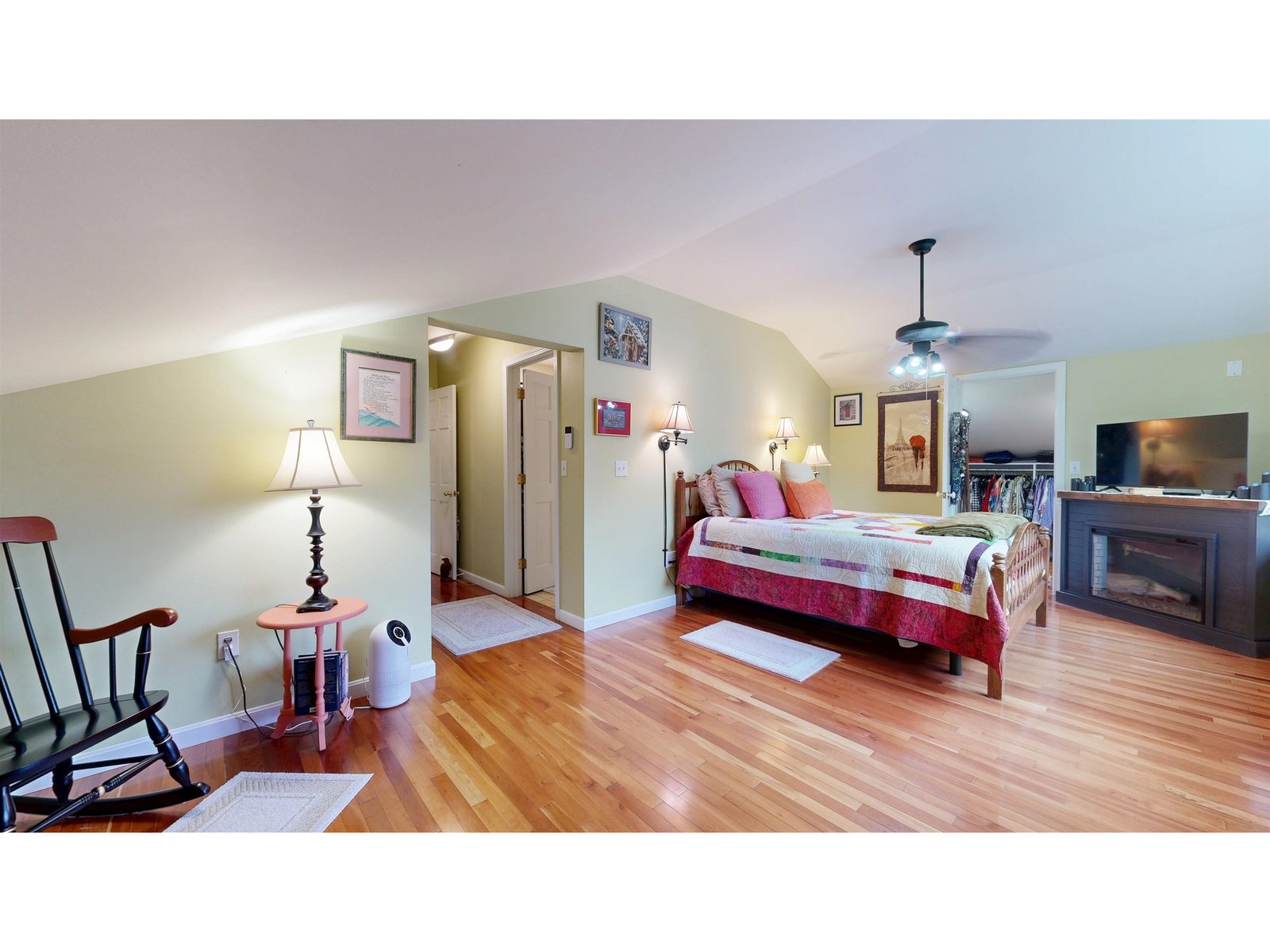 128 Lake Road
