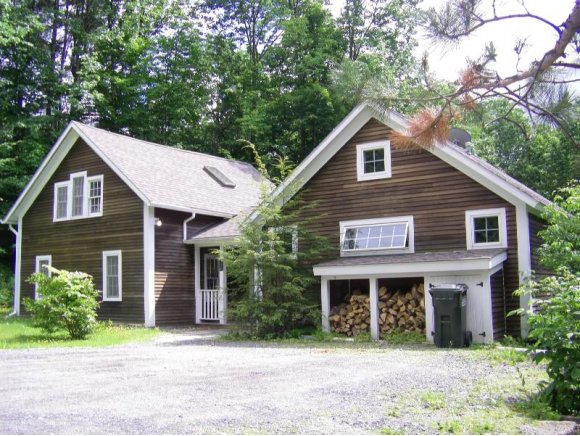 128 Upper Hollow Rd