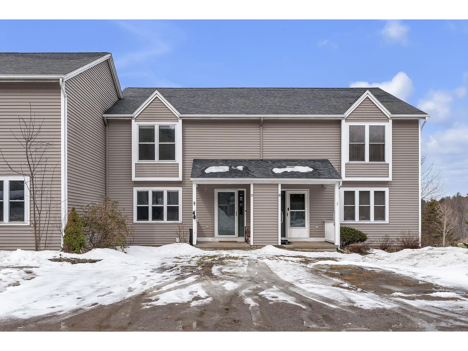 128 West Country Club Drive, Unit 15