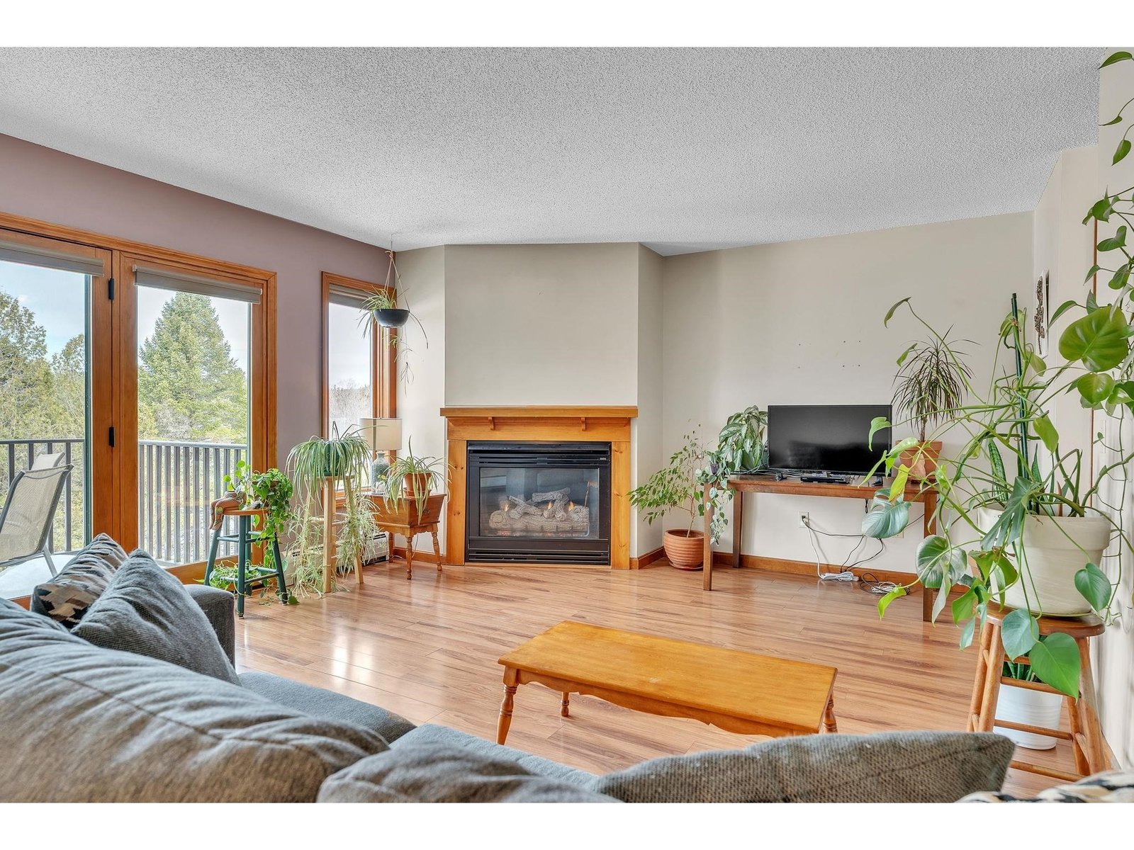 128 West Country Club Drive, Unit 15